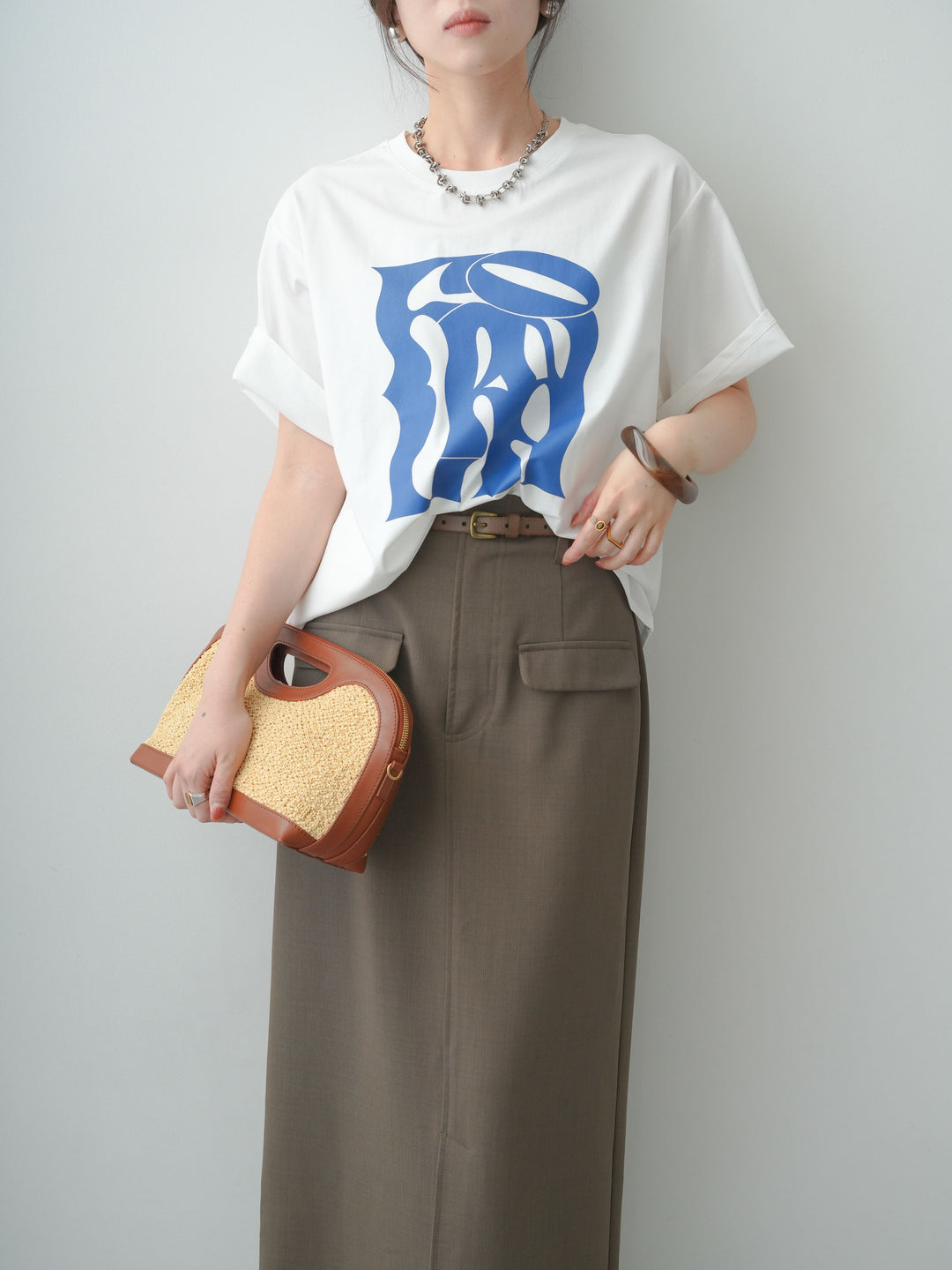 [SET]クールタッチアートロゴオーバーTEE+クレープデシンフラップ付きストレートスカート(2set)