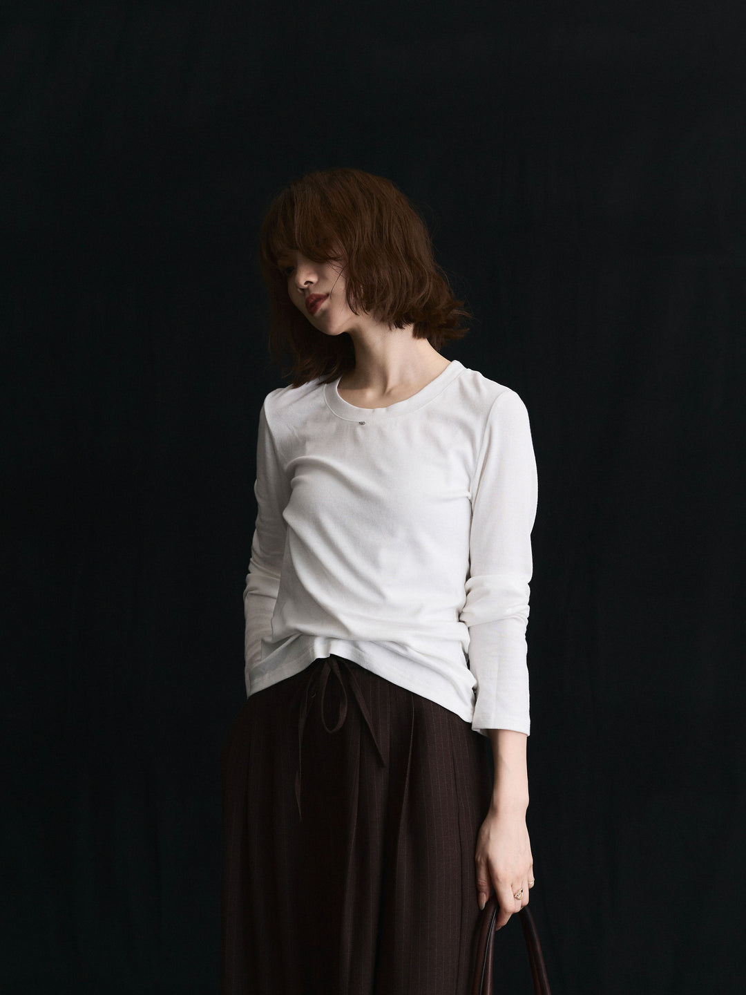 【Allure】[SET]モチーフ付Uネックシアーカットソー+モチーフ付Uネックシアーカットソー(2set)