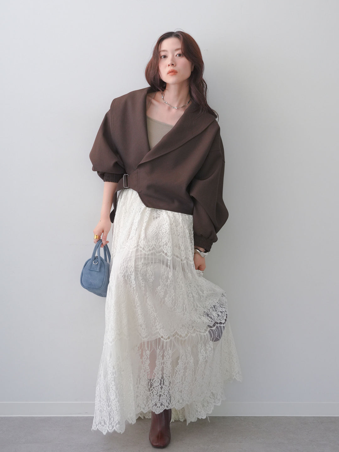 [SET]サイドベルトビッグカラーショートジャケット+カップ付きバッククロスキャミソール+ベロアレースドレープフレアスカート(3set)