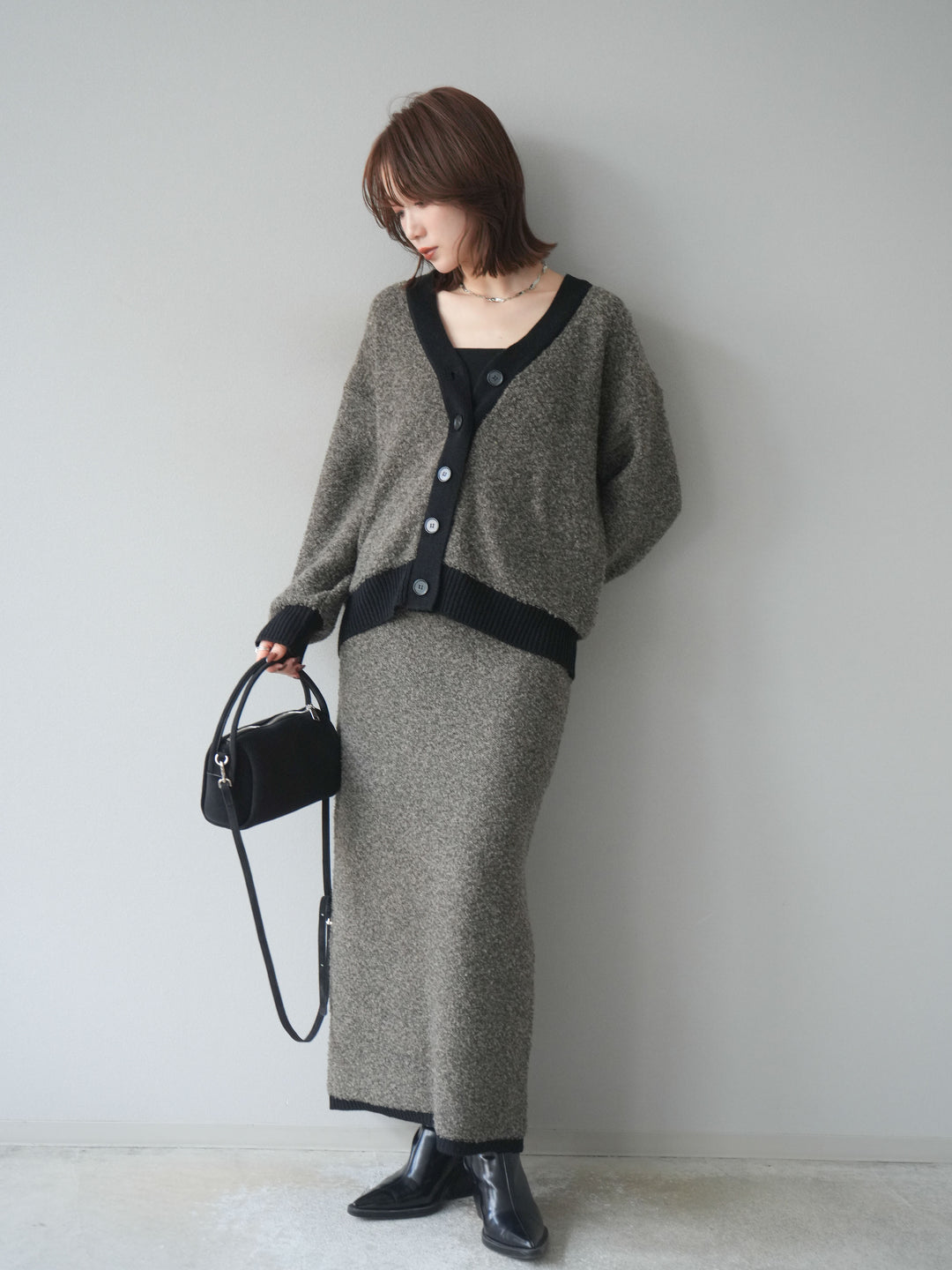 [SET]ブークレバイカラーニットカーディガン+ブークレバイカラータイトニットスカート(2set)