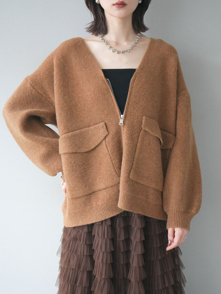 [預訂] 大口袋拉鍊針織開襟衫/駝色