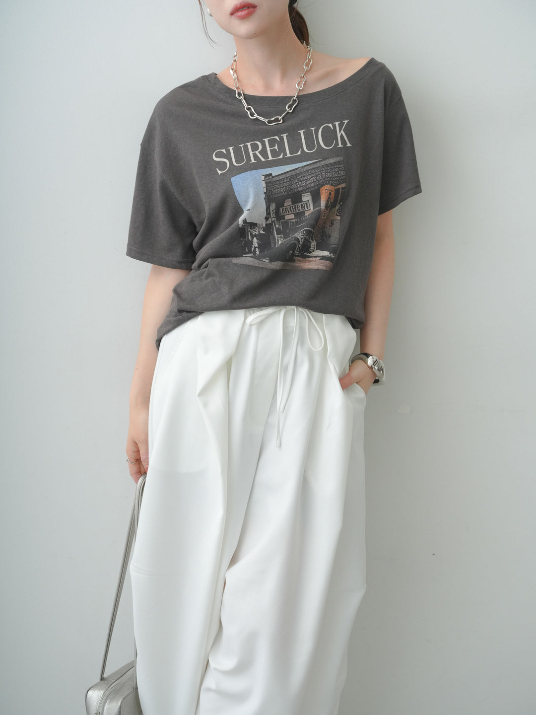 [SET]ワイドネックプリントTEE+ベルトループカーブタックワイドパンツ(2set)
