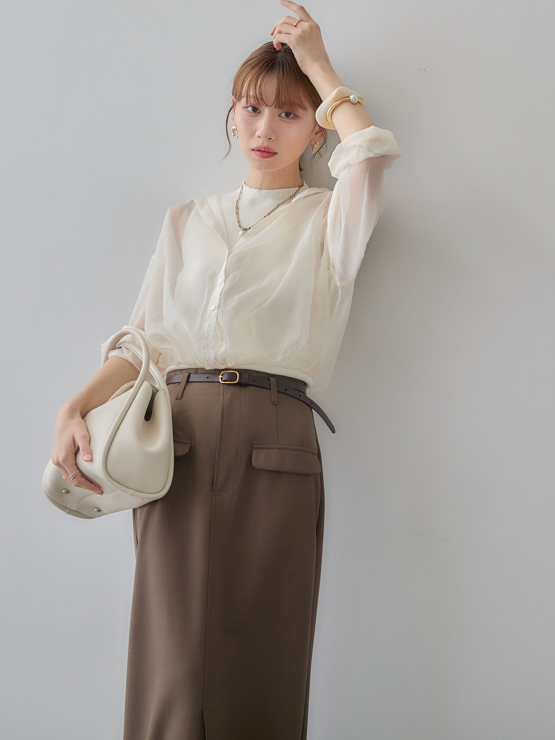 [SET]シアーニットコンビレイヤードデザイントップス+クレープデシンフラップ付きストレートスカート(2set)