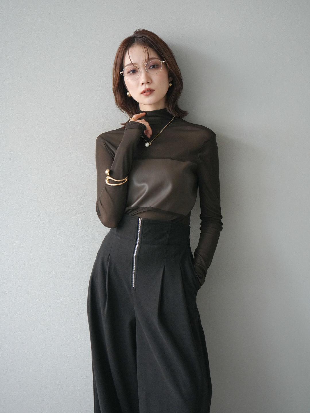 [予約]レザー切替プチネックシアートップス/khaki