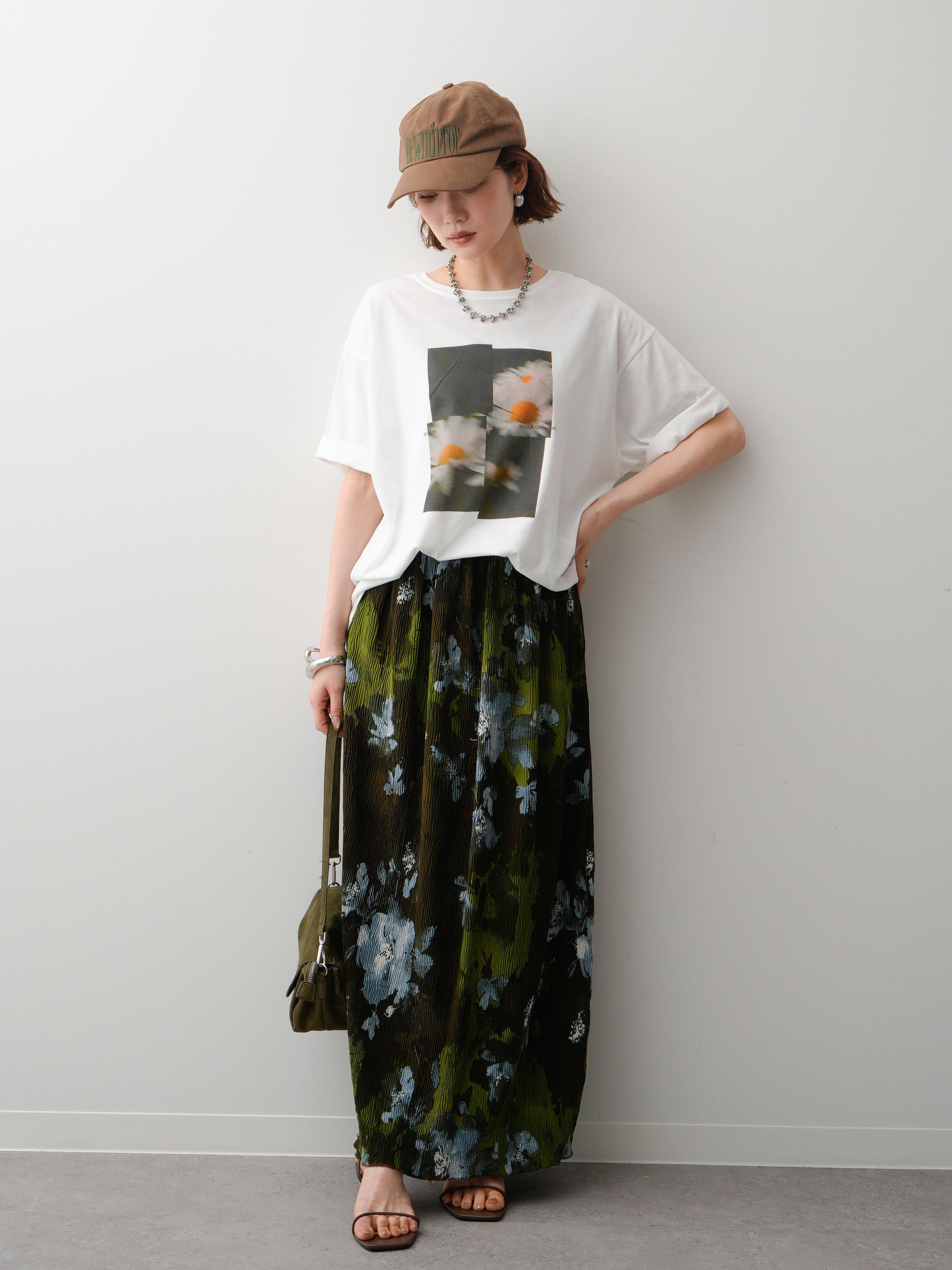 SET]フラワーフォトTEE+フラワープリントIラインギャザースカート(2set