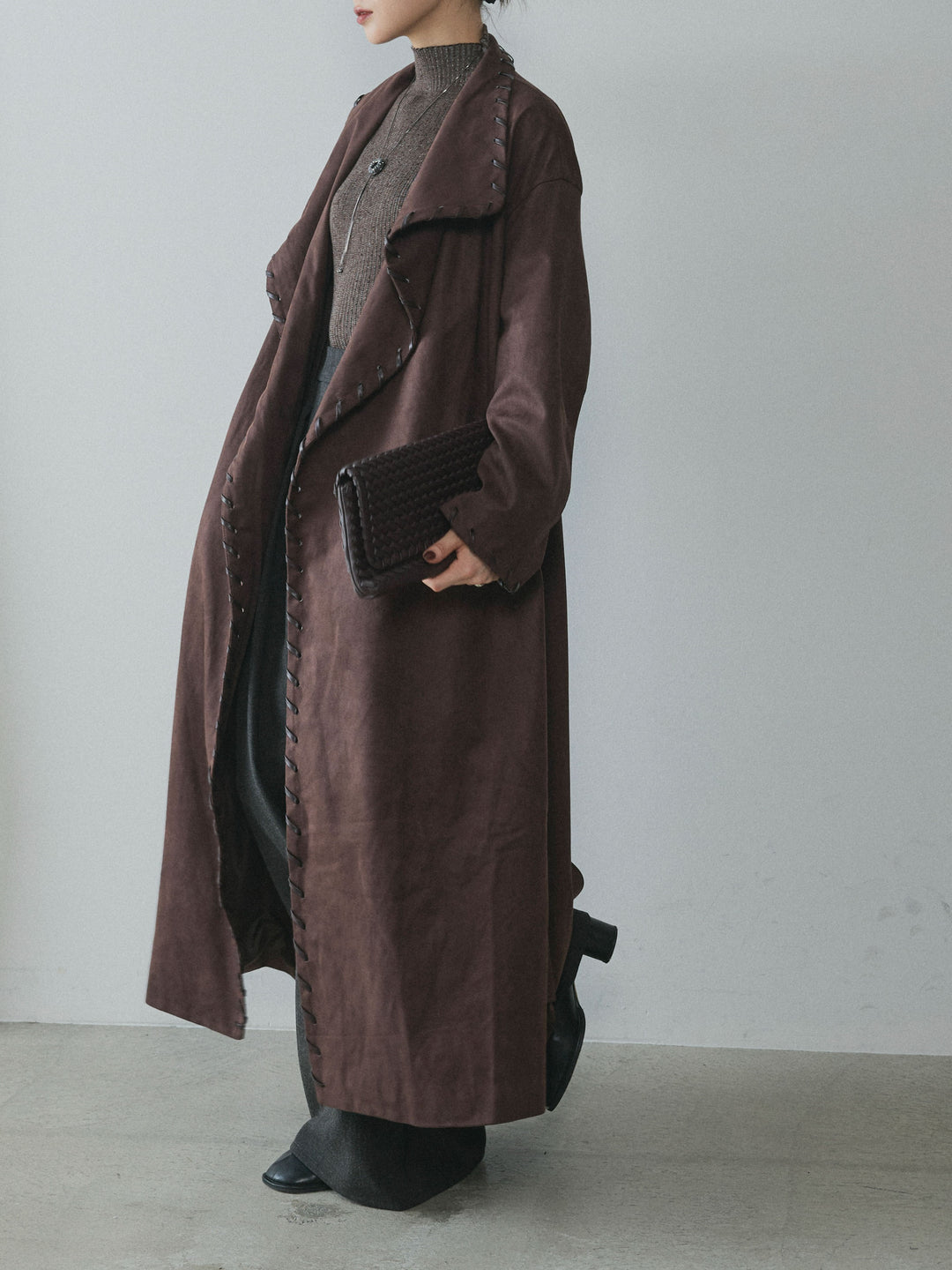 【Allure】[SET]スウェードハンドステッチロングコート+プレーティングハイネックプルオーバー(2set)