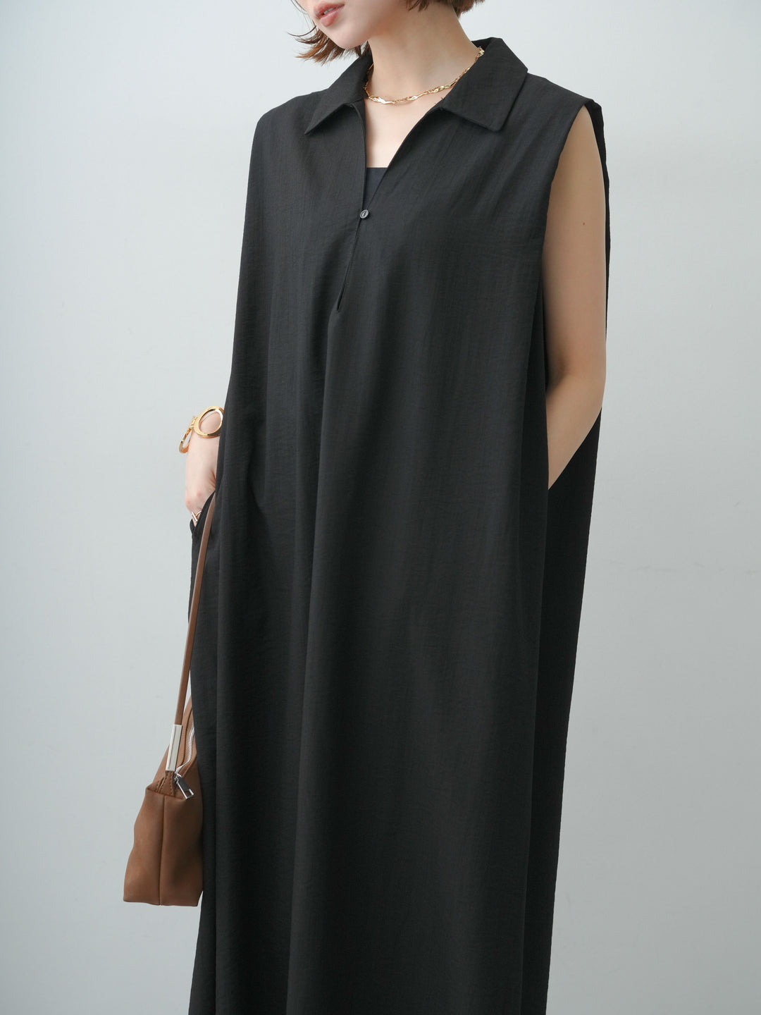 [予約]リネンライクスキッパーショルダータックワンピース/black