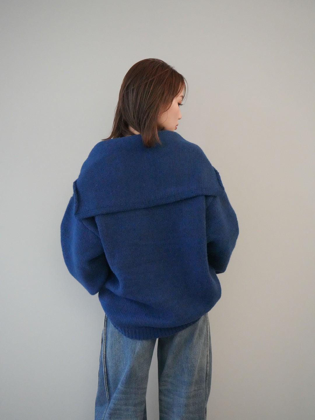 [予約]ストール付きVネックニットプルオーバー/blue