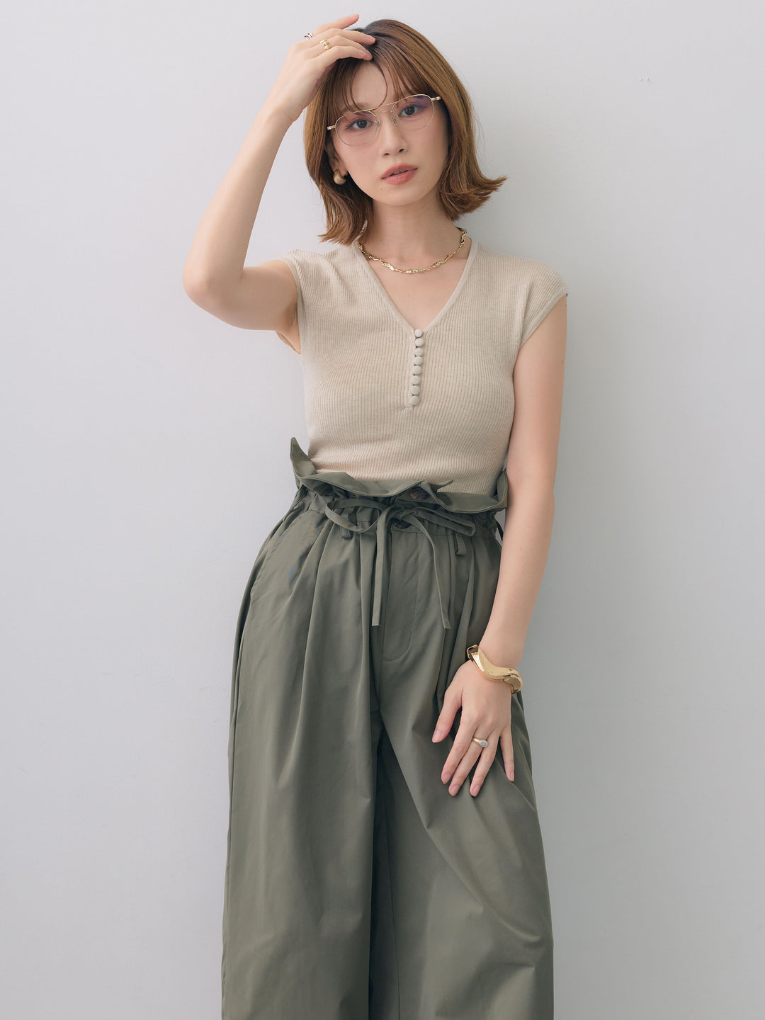 [予約]くるみボタンスリムフレンチニットトップス/beige