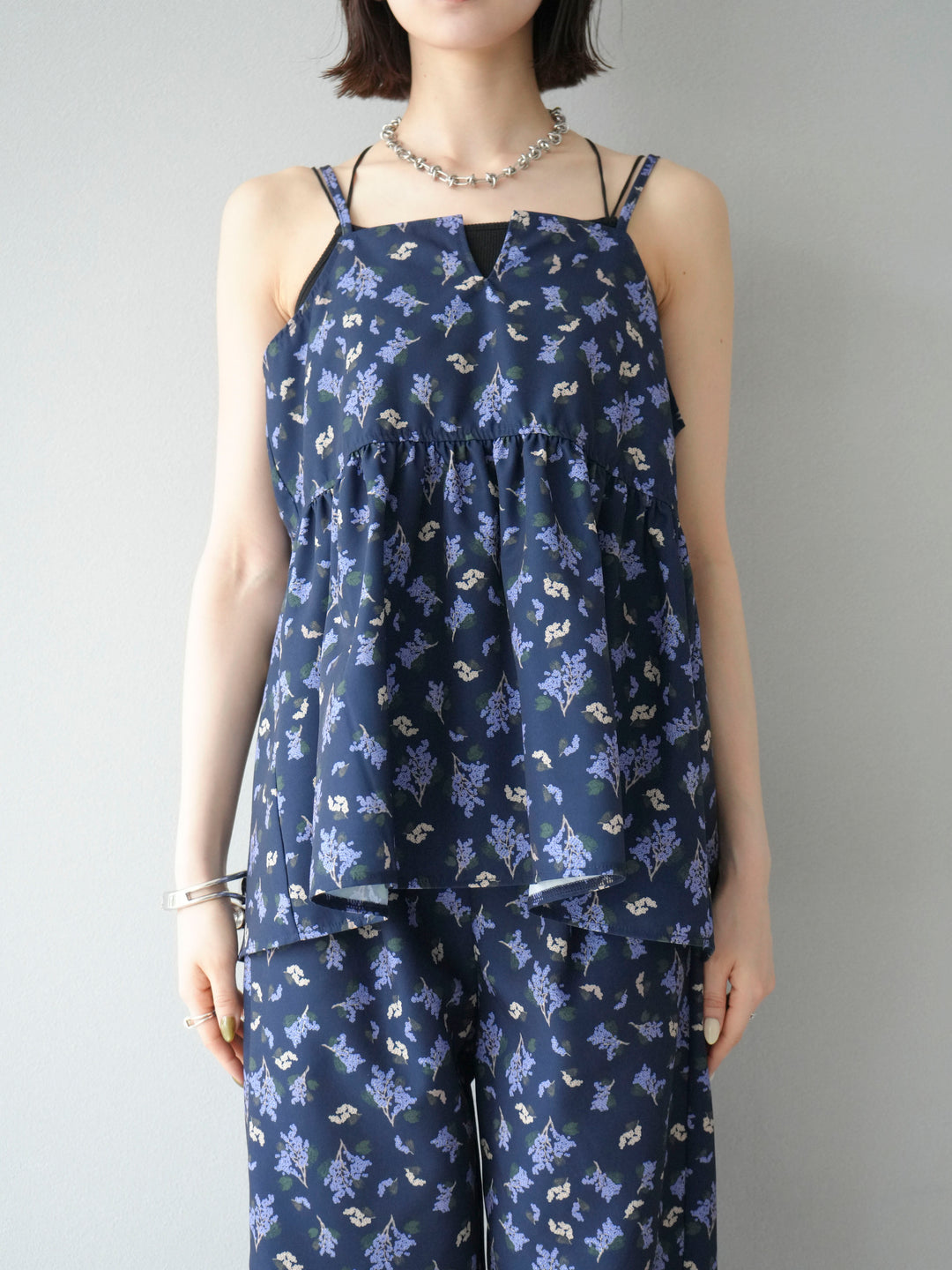 [予約]ブーケプリントキャミソール/ネイビー