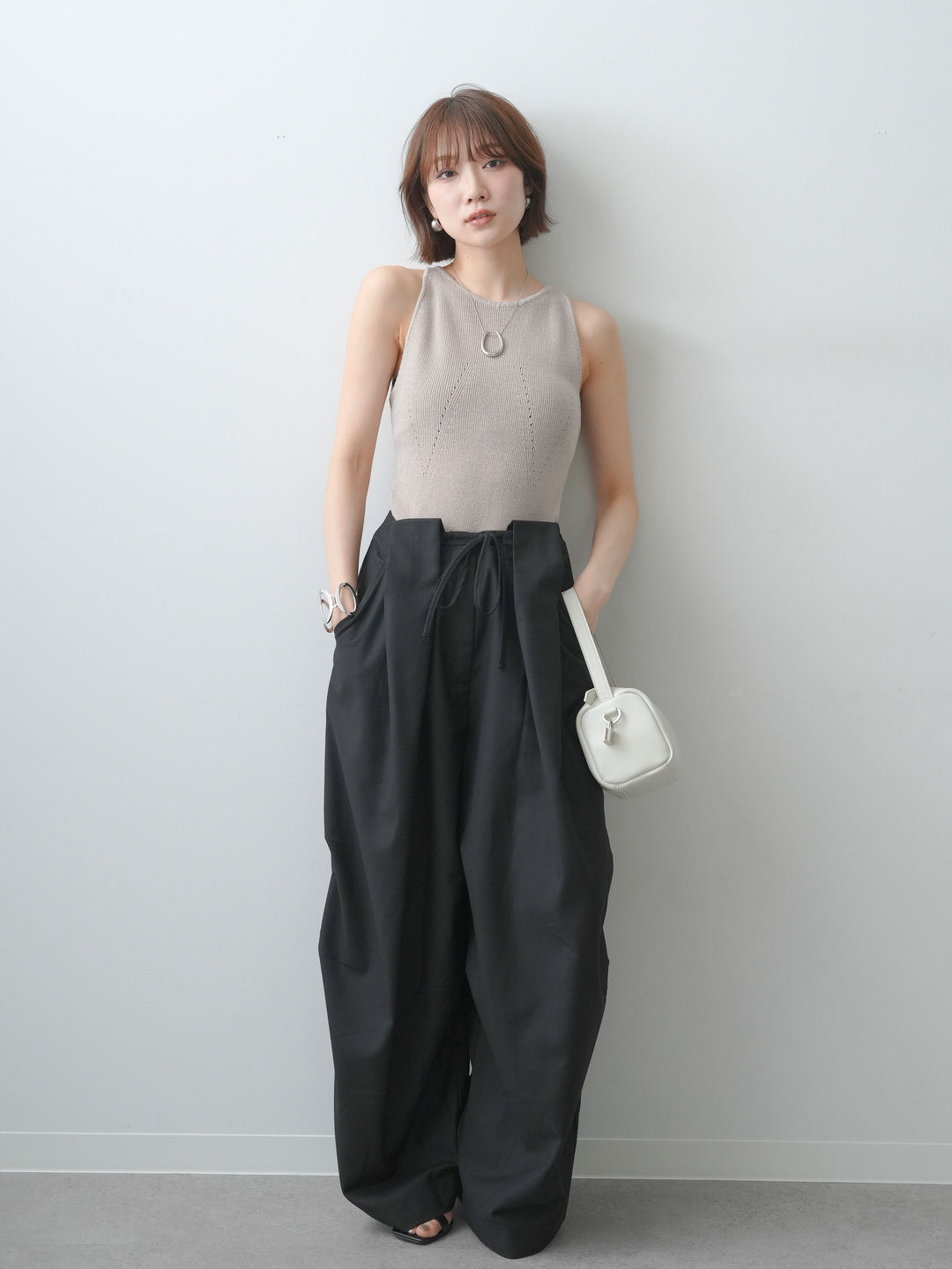 [SET]バックスリットニットタンクトップ+ベルトループカーブタックワイドパンツ(2set)
