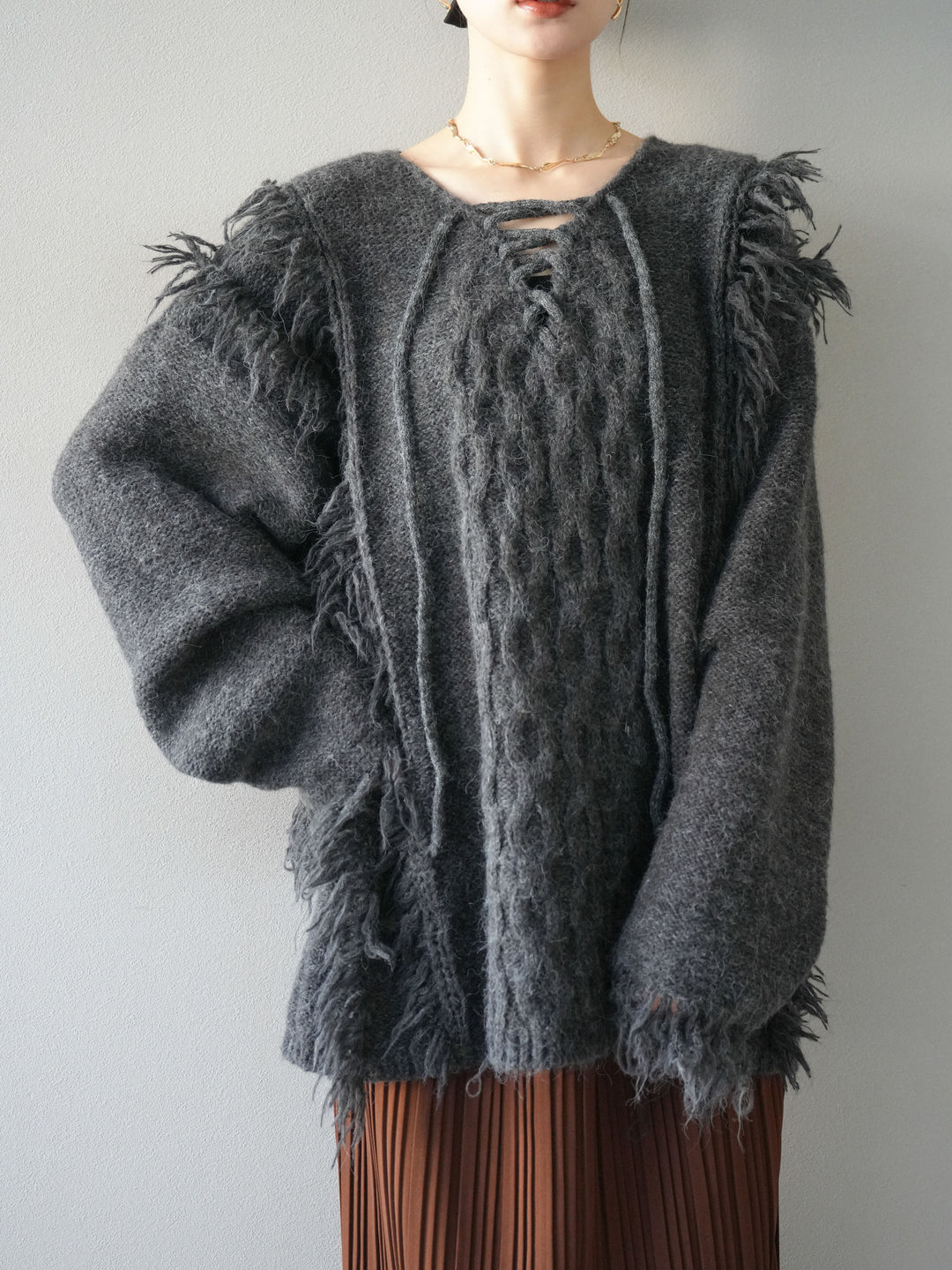 [予約]レースアップフリンジニットプルオーバー/gray