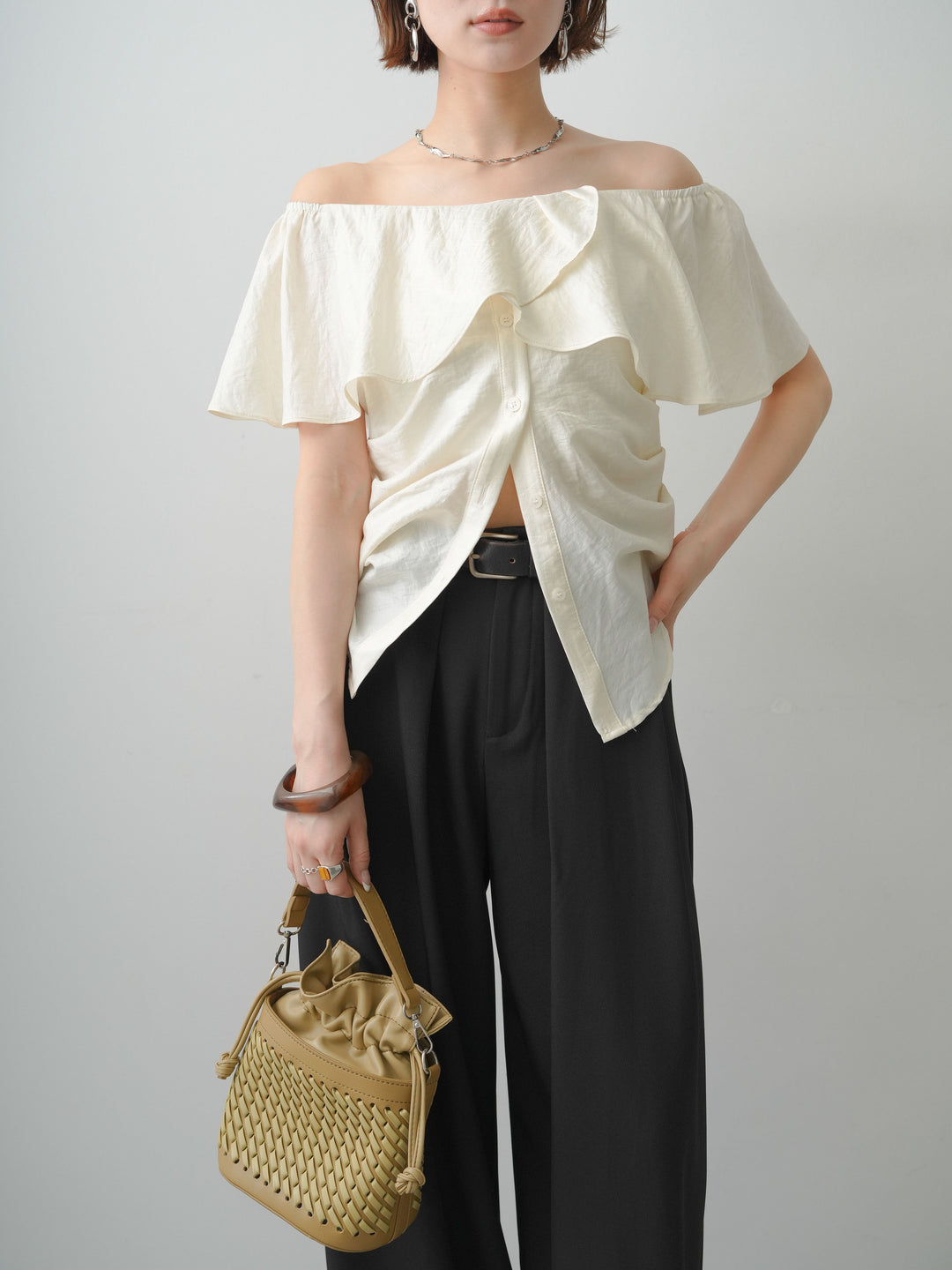 【套裝】荷葉邊露肩上衣+皮帶環設計闊腿褲（兩件套）