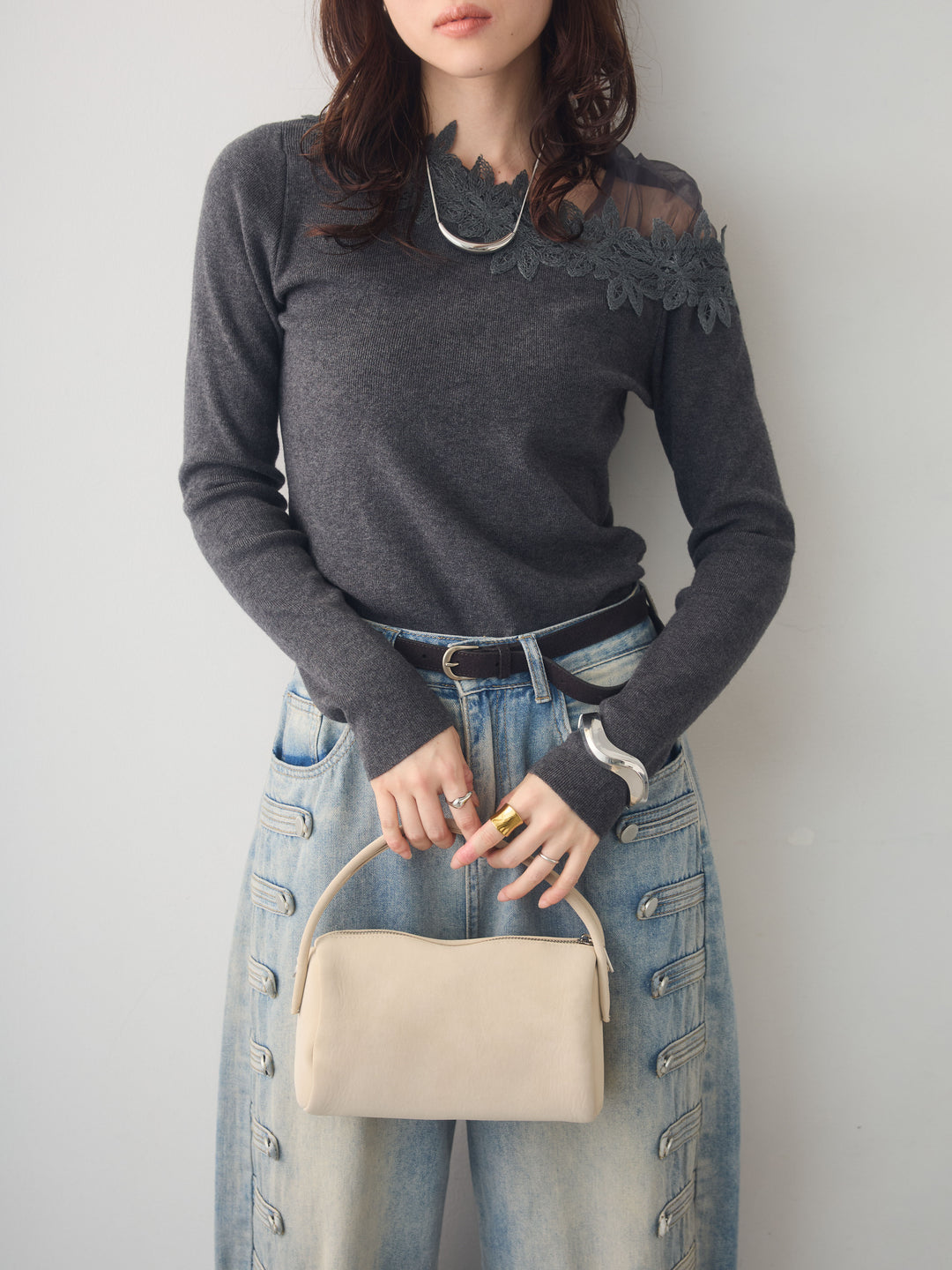 [予約]ショルダーレースアシメスリムニットトップス/charcoal