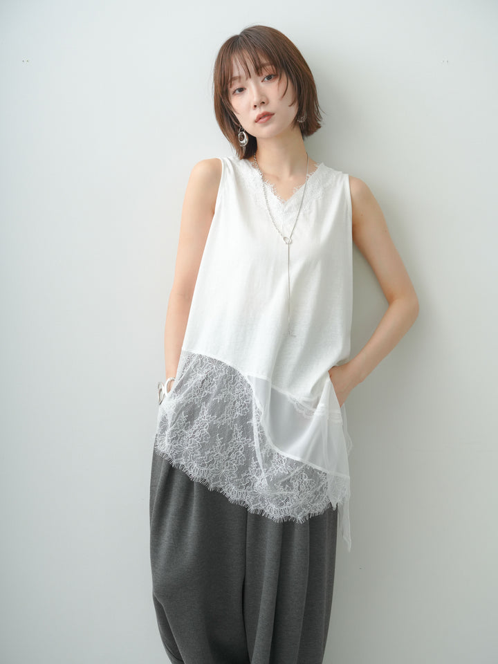 [予約]ヘムアシメレースドッキングノースリトップス/white
