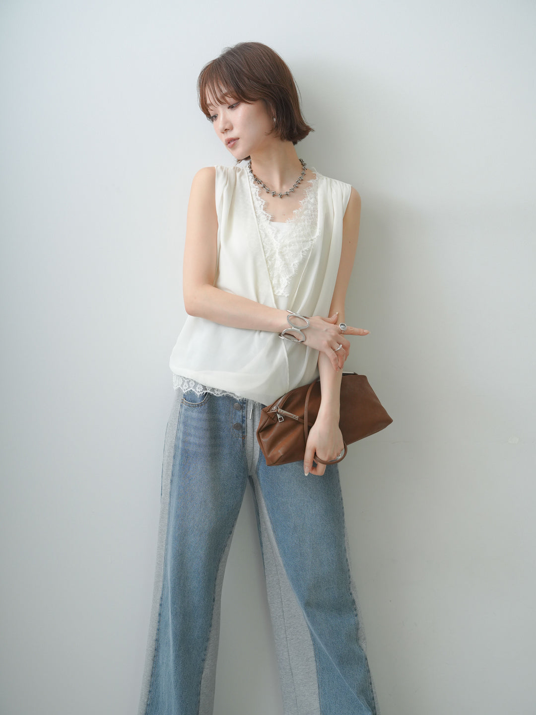 [SET]レースレイヤードカシュクールノースリブラウス+デニム切替スウェットパンツ(2set)