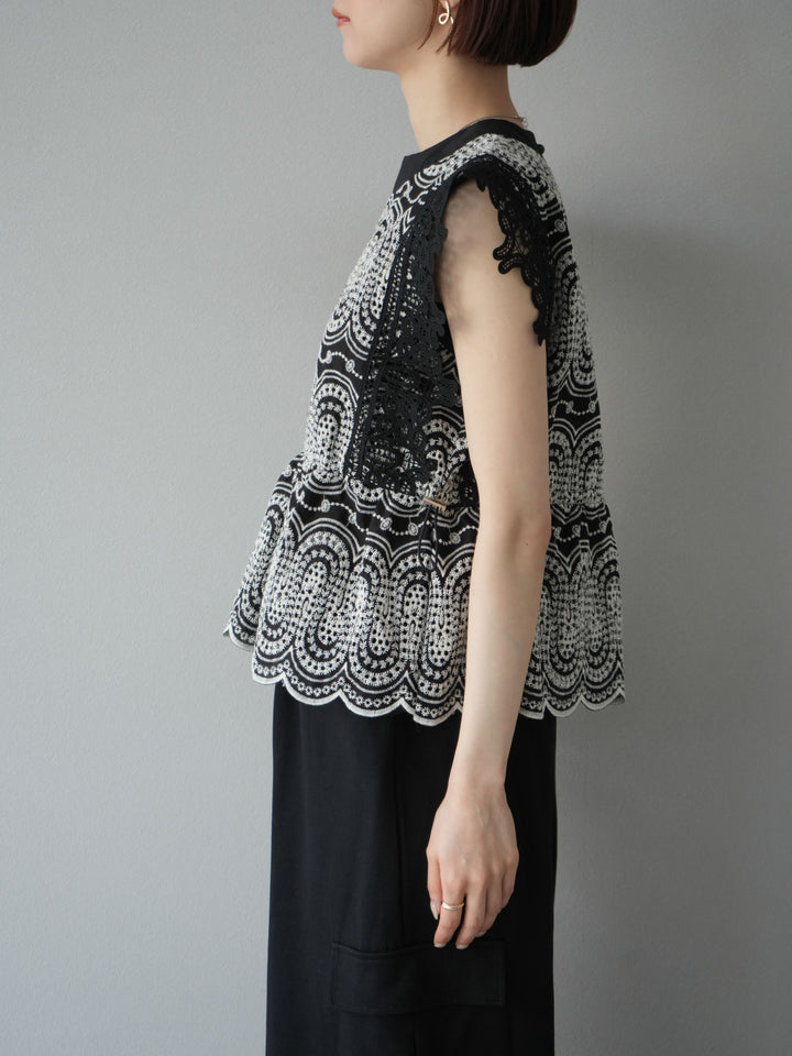 [予約]スカラップ刺繍レースブラウス/ブラック