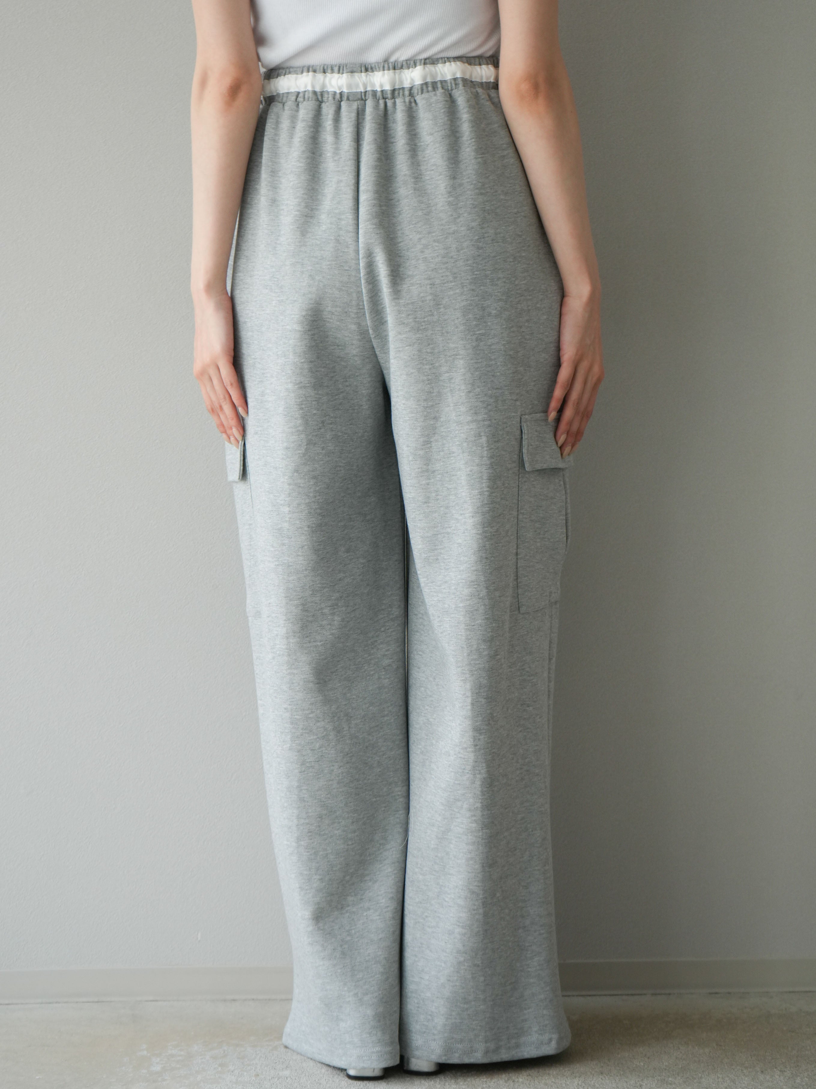 予約]ウエストラインサイドポケットスウェットパンツ/グレー – Lumier