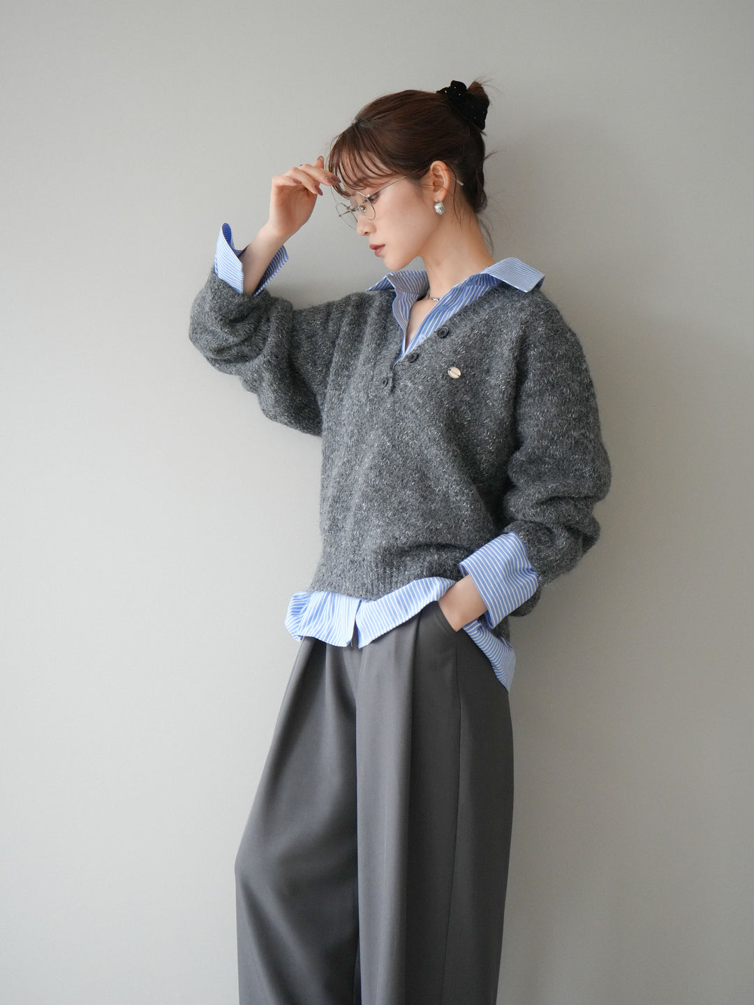 [予約]ストライプシャツドッキングMIXヤーンニットプルオーバー/charcoal