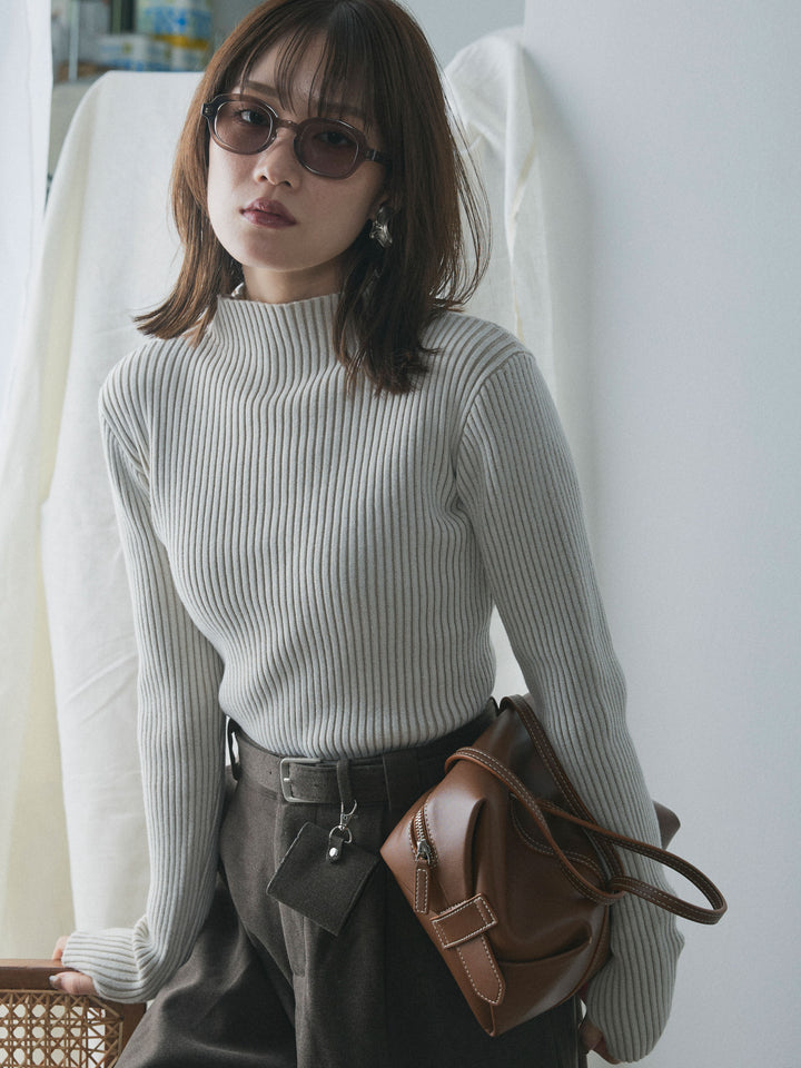 【Allure】[SET]プレーティングハイネックプルオーバー+ベルト付ウールタッチミディアムパンツ(2set)