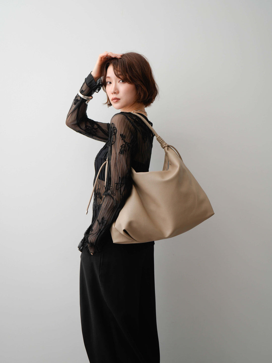 [SET]コード刺繍シアーロングスリーブトップス+コード刺繍シアーロングスリーブトップス(2set)