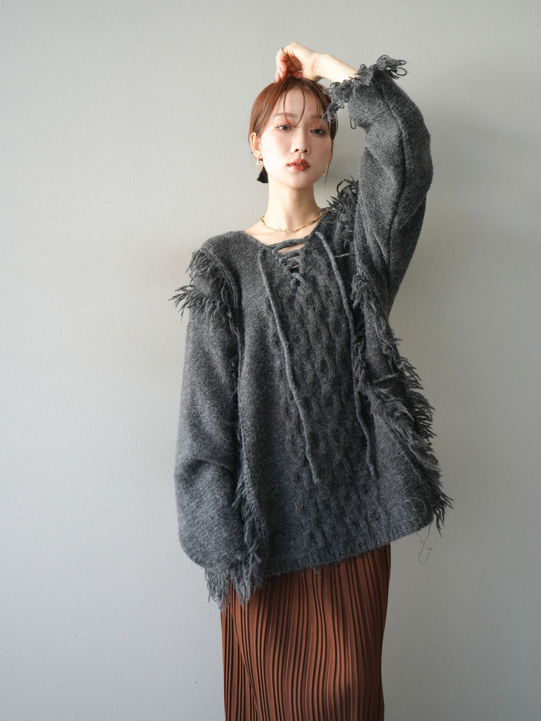 [予約]レースアップフリンジニットプルオーバー/gray