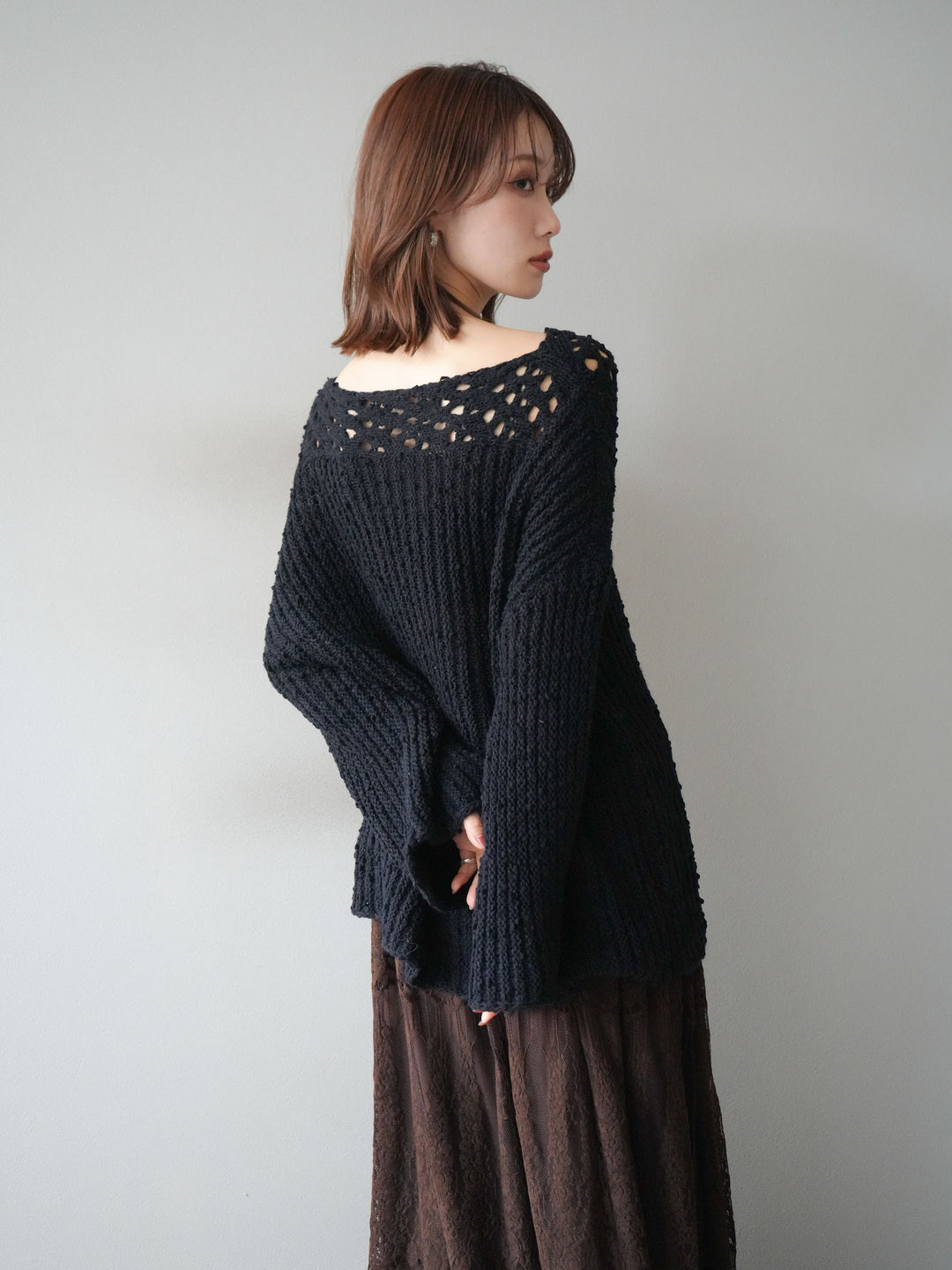 [予約]ボートネック透かし編みニットプルオーバー/navy