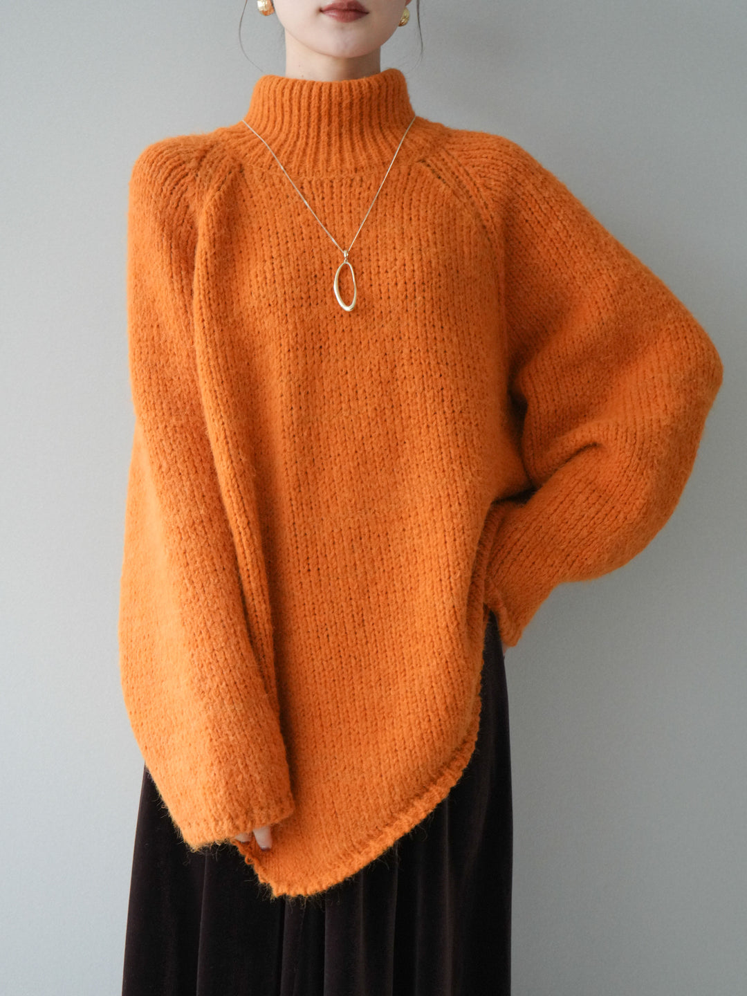 [予約]アシンメトリーハイネックニットプルオーバー/orange