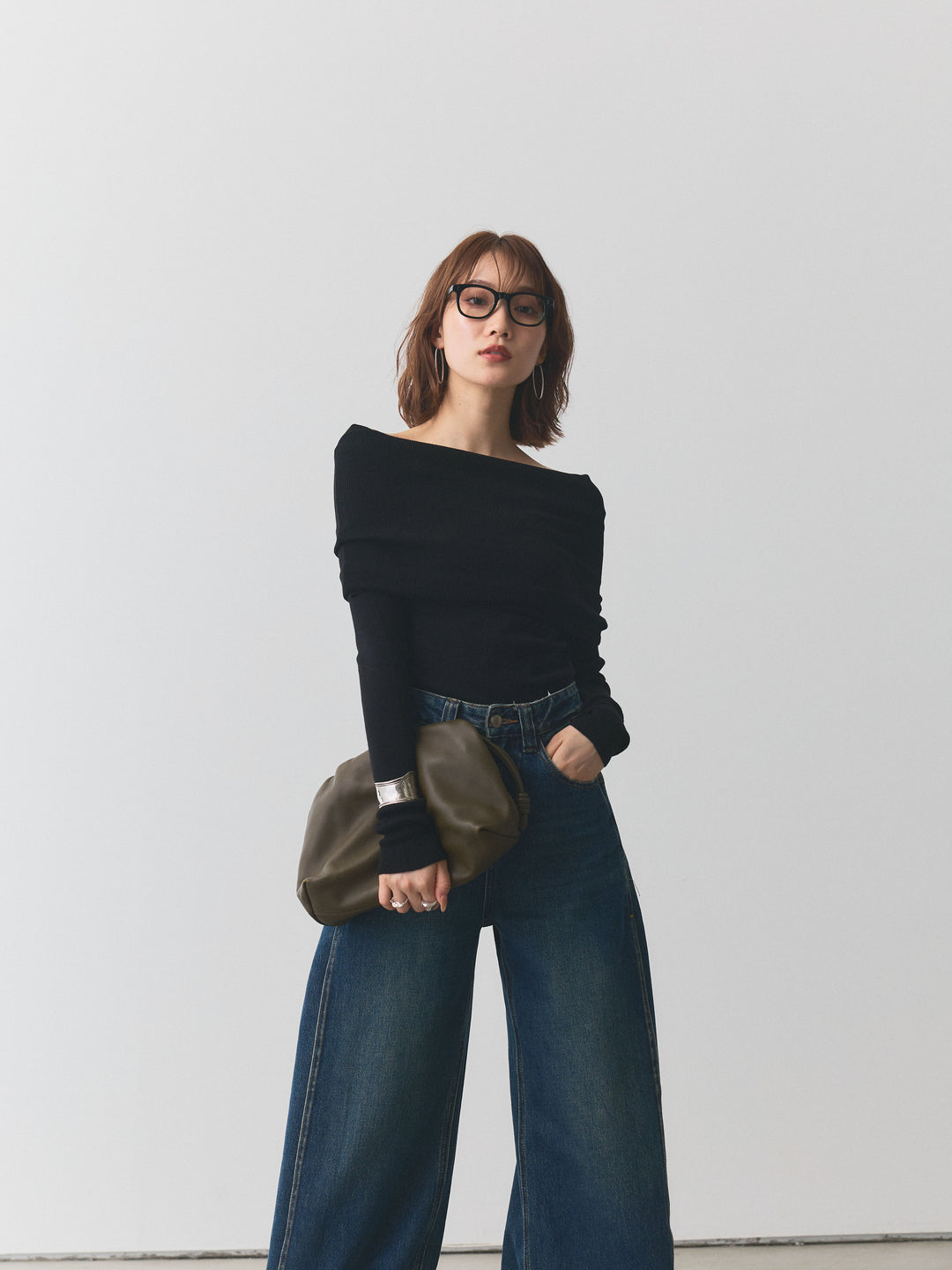 【Allure】[SET]オフショルニットトップス+サイドタックヴィンテージワイドデニム(2set)