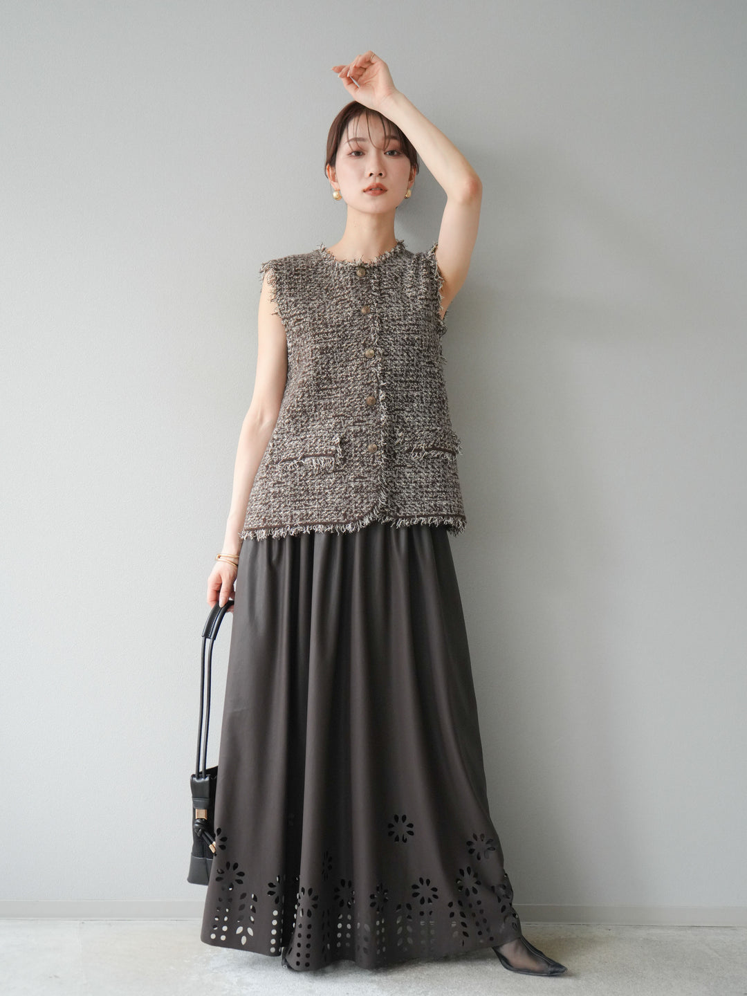 [予約]フラワーパンチングレザースカート/ブラウン