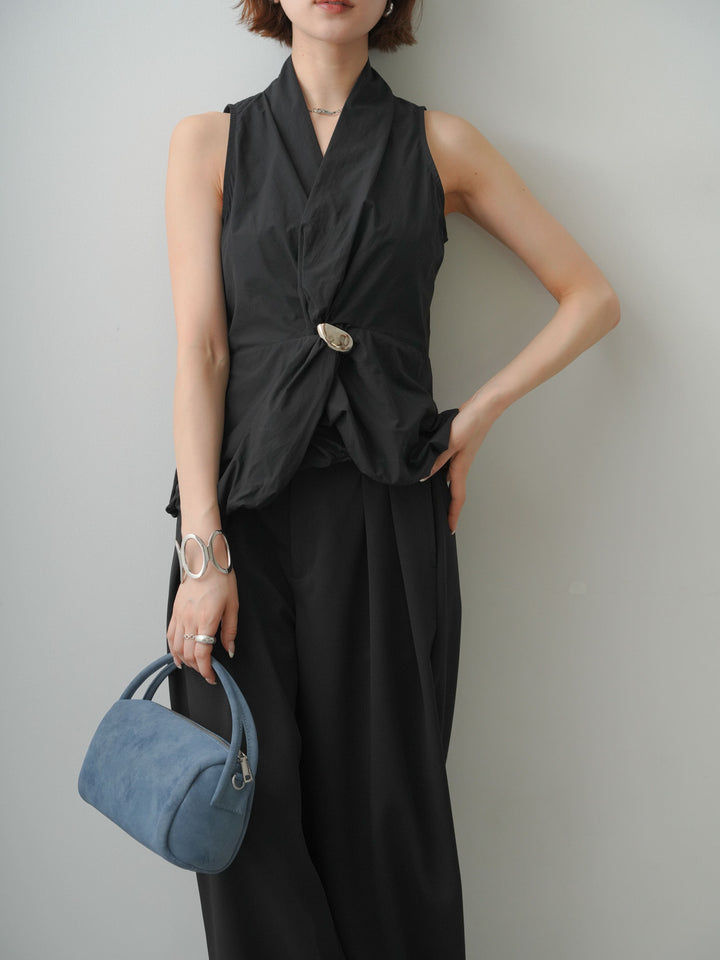 [予約]シルバーブローチ付ぺプラムツイストトップス/black
