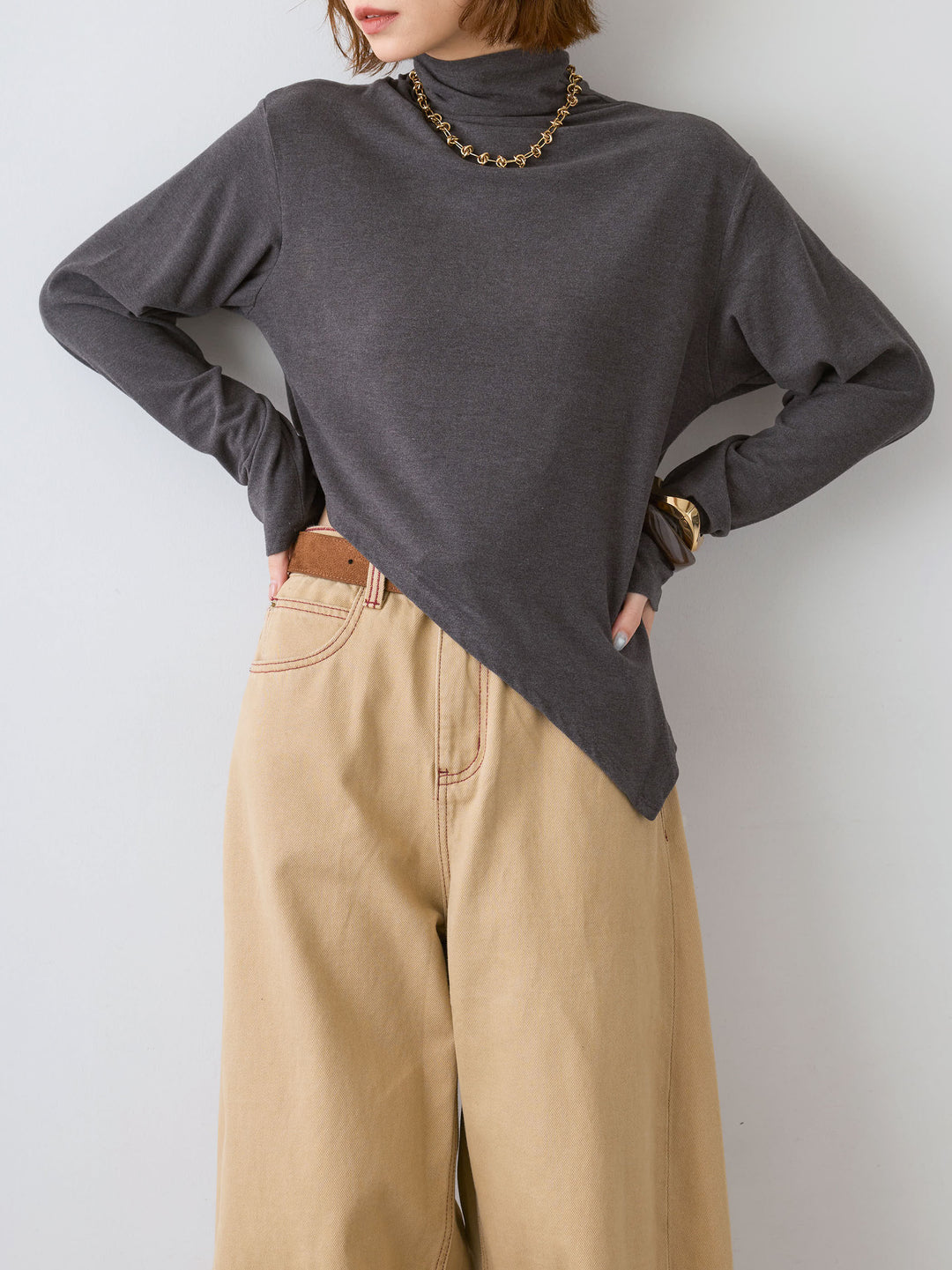 [SET]モックネックアシメヘムトップス+カラーステッチワイドパンツ(2set)