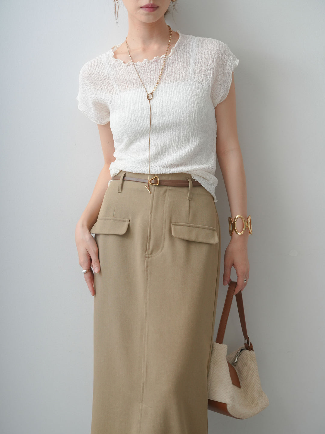 [SET]シャーリングシアーバックオープンフレンチトップス+クレープデシンフラップ付きストレートスカート(2set)