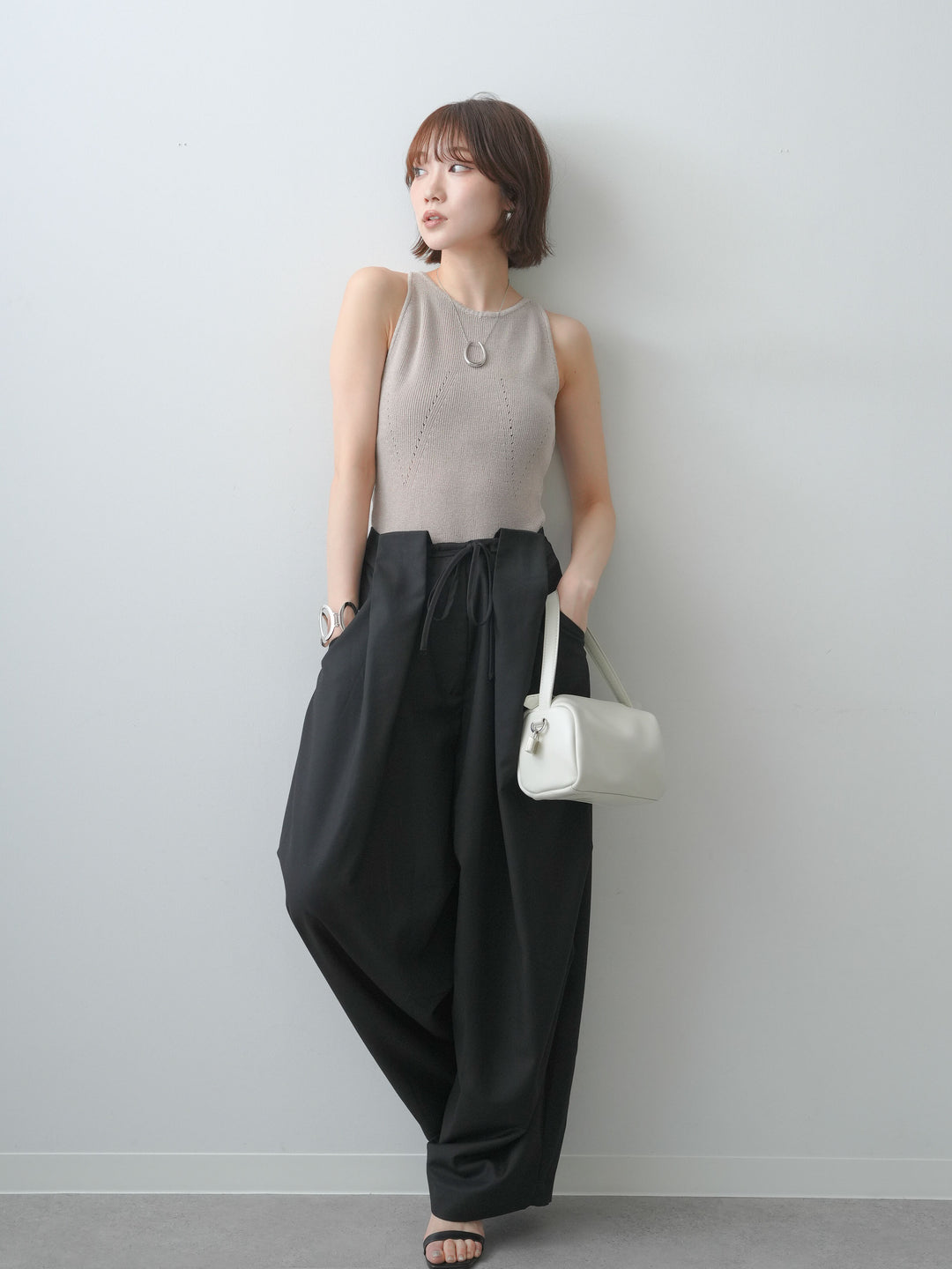 [SET]バックスリットニットタンクトップ+ベルトループカーブタックワイドパンツ(2set)