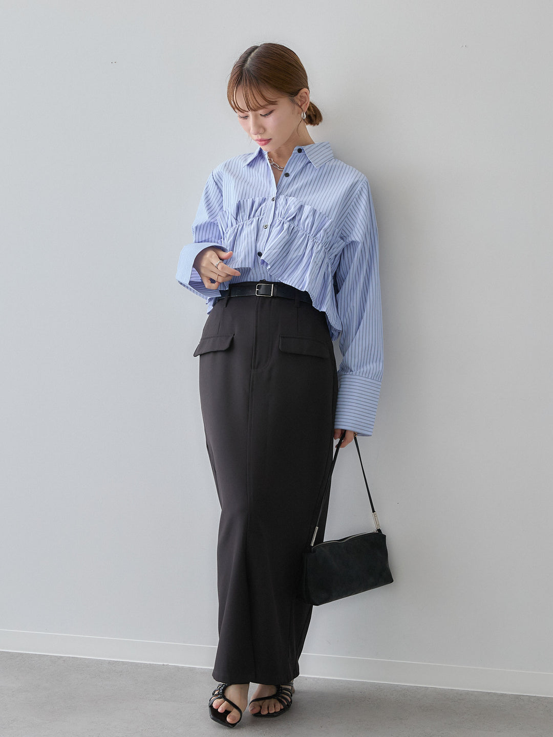 [SET]ストライプフリルシャツ+クレープデシンフラップ付きストレートスカート(2set)