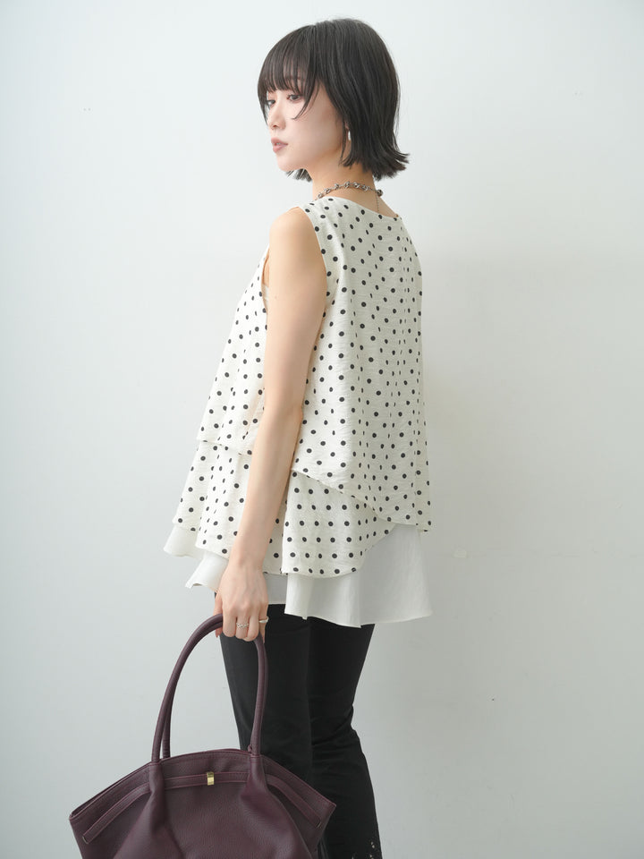 [予約]アシメントリーフリルヘムドットトップス/white