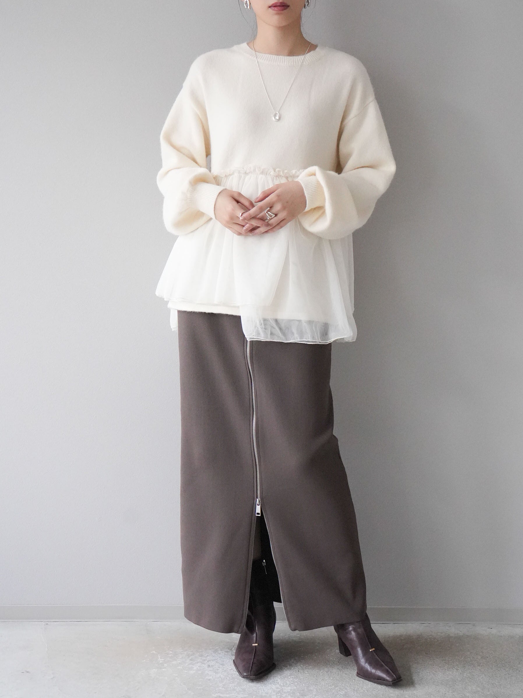 予約]チュールドッキングオーバーニットプルオーバー/アイボリー – Lumier