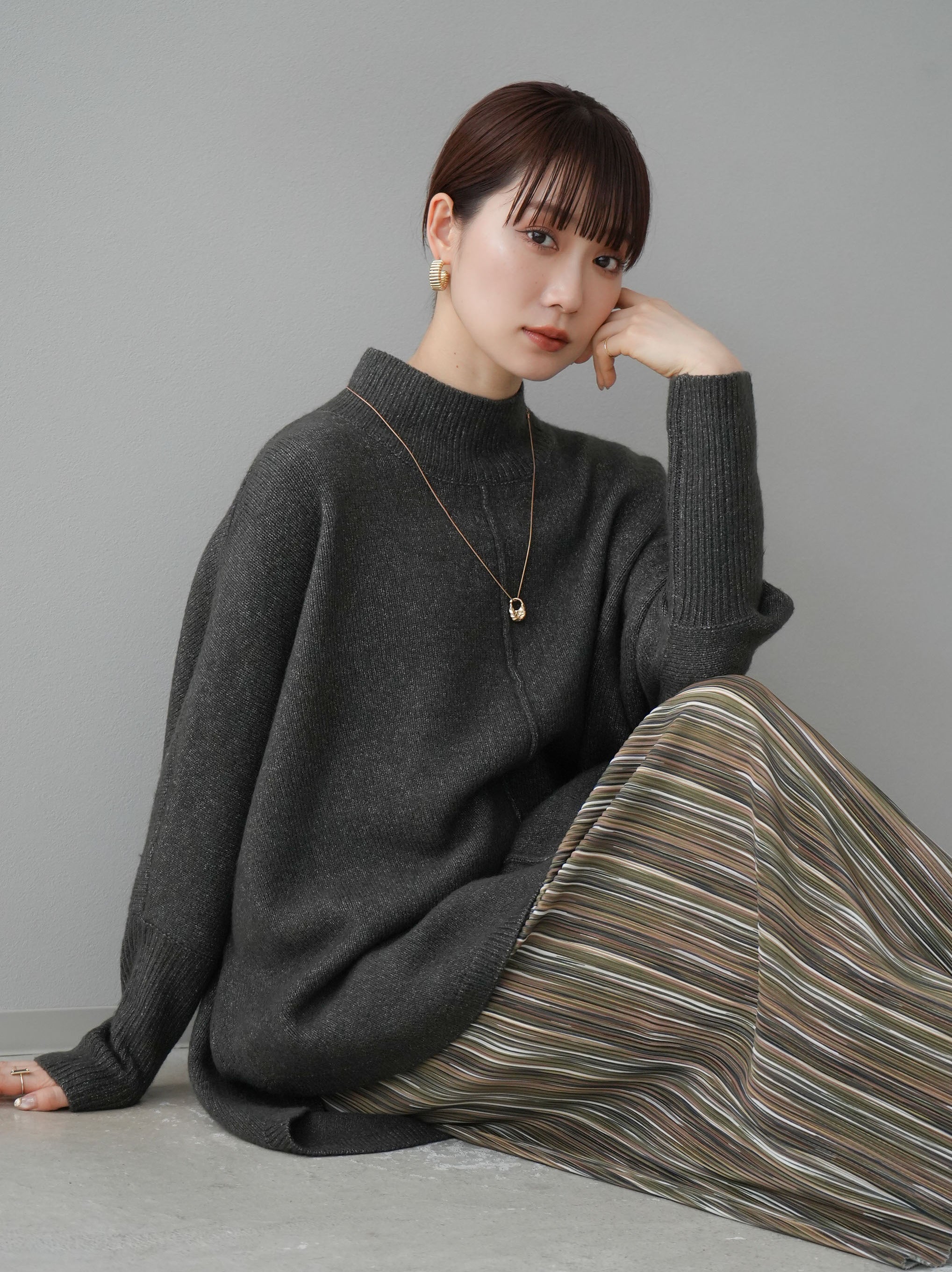 予約]ボトルネックラウンドヘムドルマンニットプルオーバー