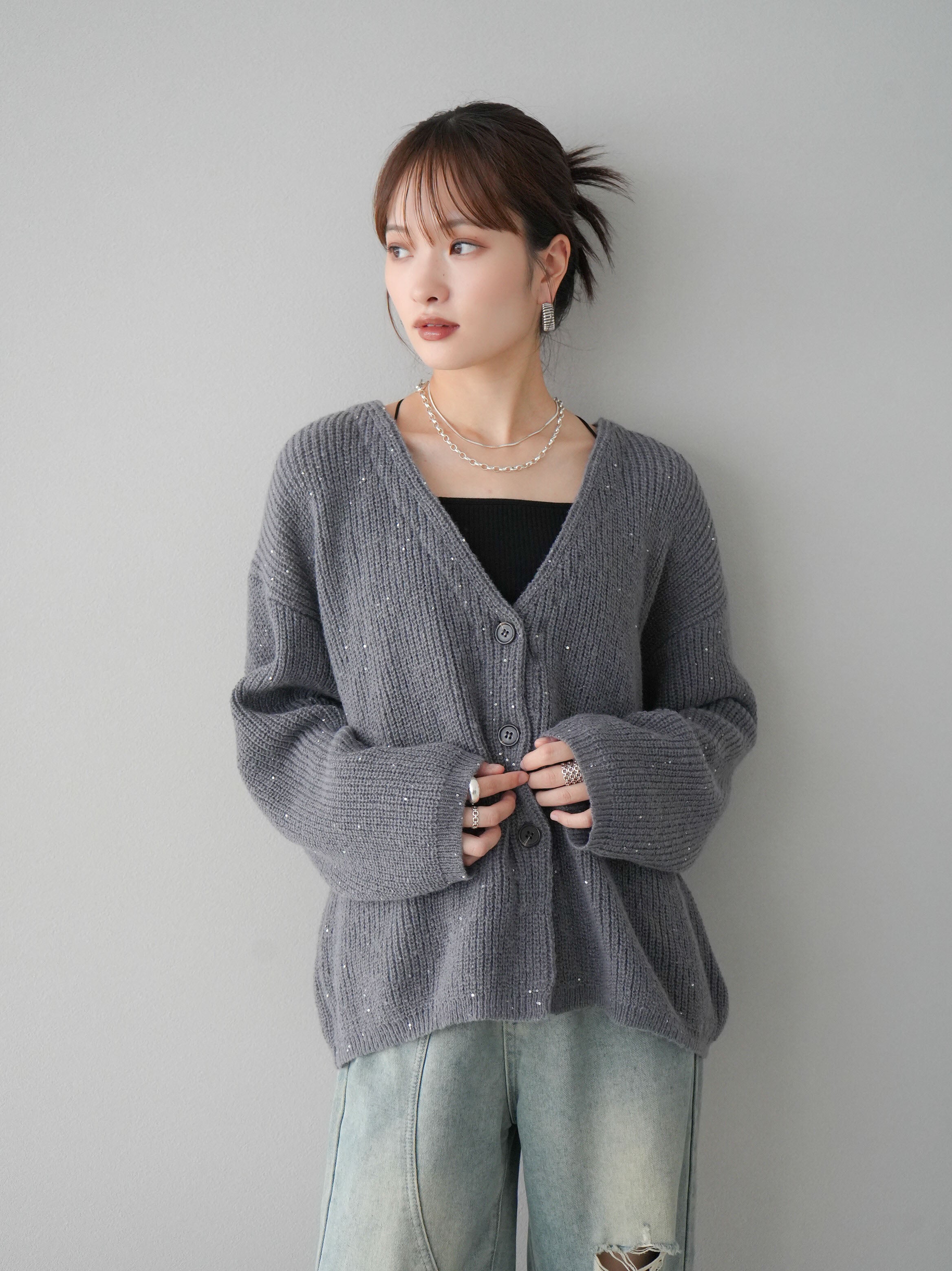 予約]あぜ編みラメニットカーディガン/ダークグレー – Lumier