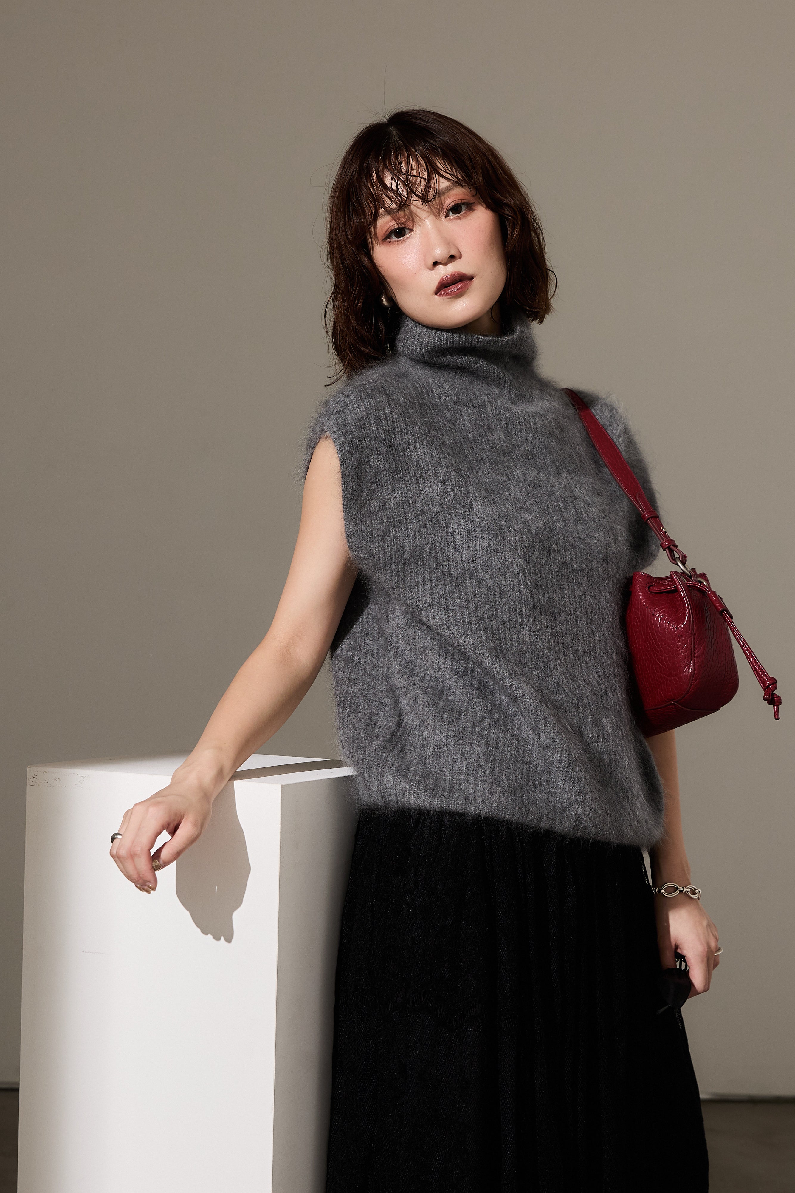 みゆき様ベスト 予約]ウールシャギータートルニットベスト/gray – Lumier