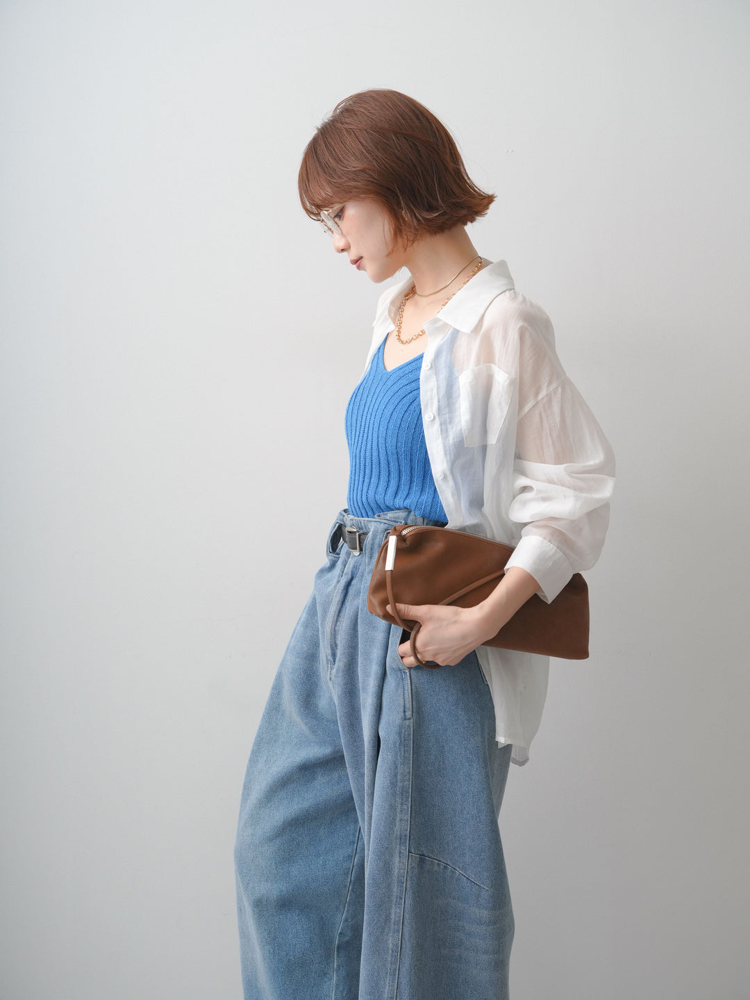 [SET]バックツイストシアーオーバーシャツ+ワイドリブニットキャミソール+ハイウエストベルトループデザインデニムパンツ(3set)
