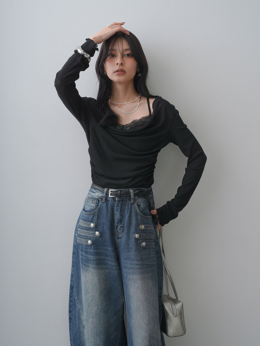 [予約]レースレイヤードデザインドレープシアートップス/black
