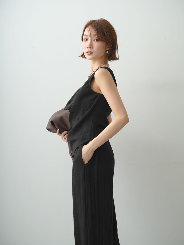 [予約]リネンライクドレープレイヤードデザインノースリトップス/black