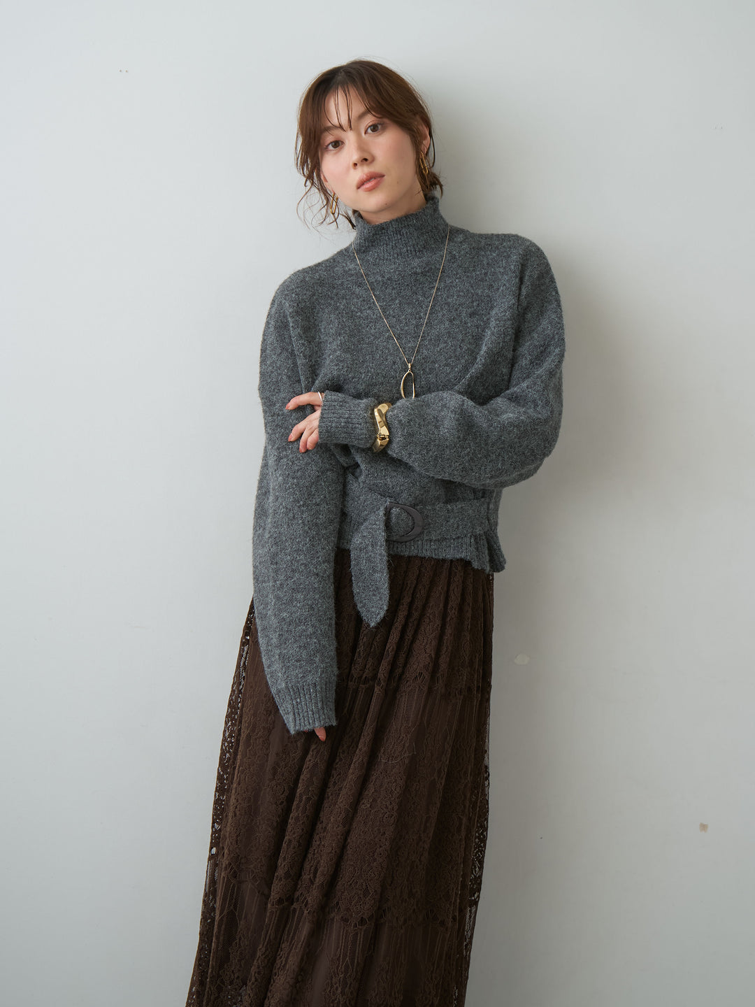 [予約]ウエストベルトハイネックニットトップス/darkgray