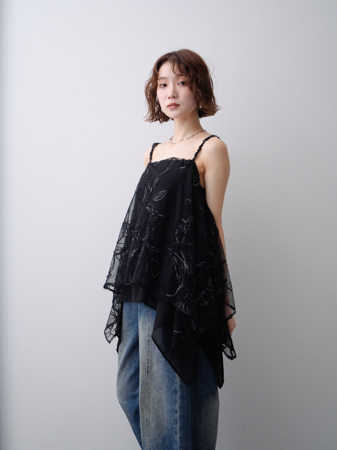 [予約]フラワージャガードアシメキャミソール/black