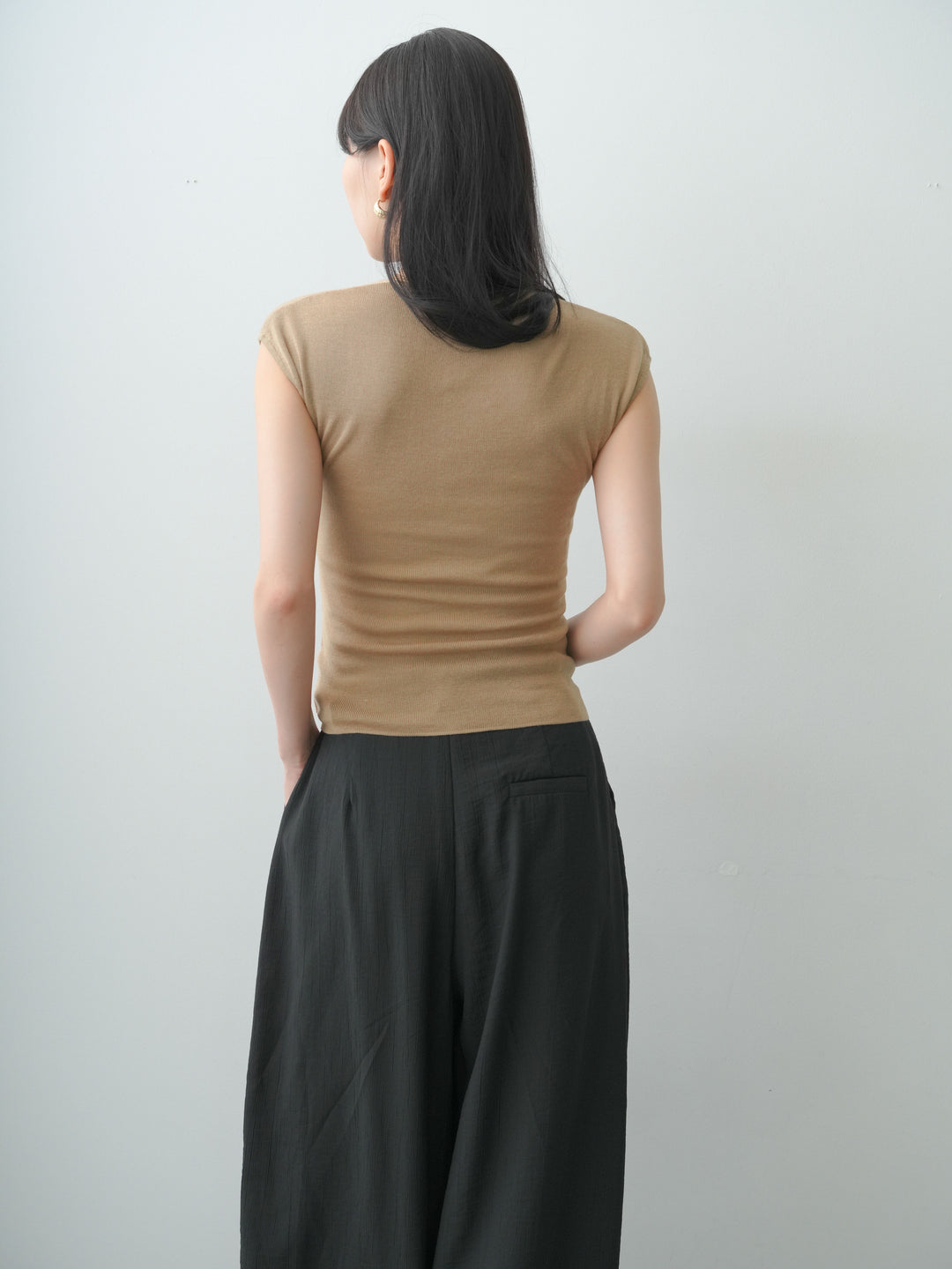 [予約]フロントレイヤードVネックニットトップス/beige