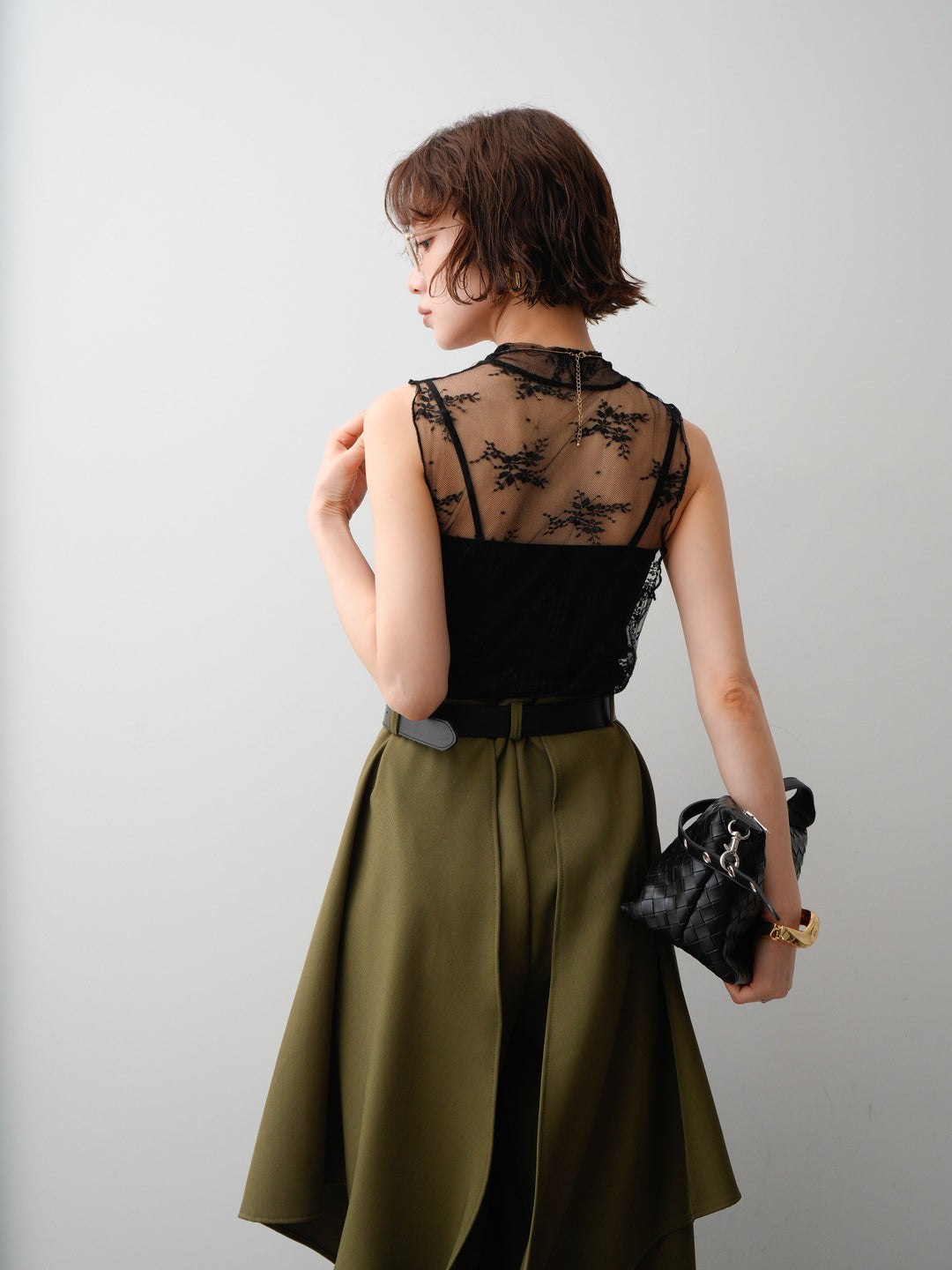 [予約]シースルーストレッチレースノースリトップス/black