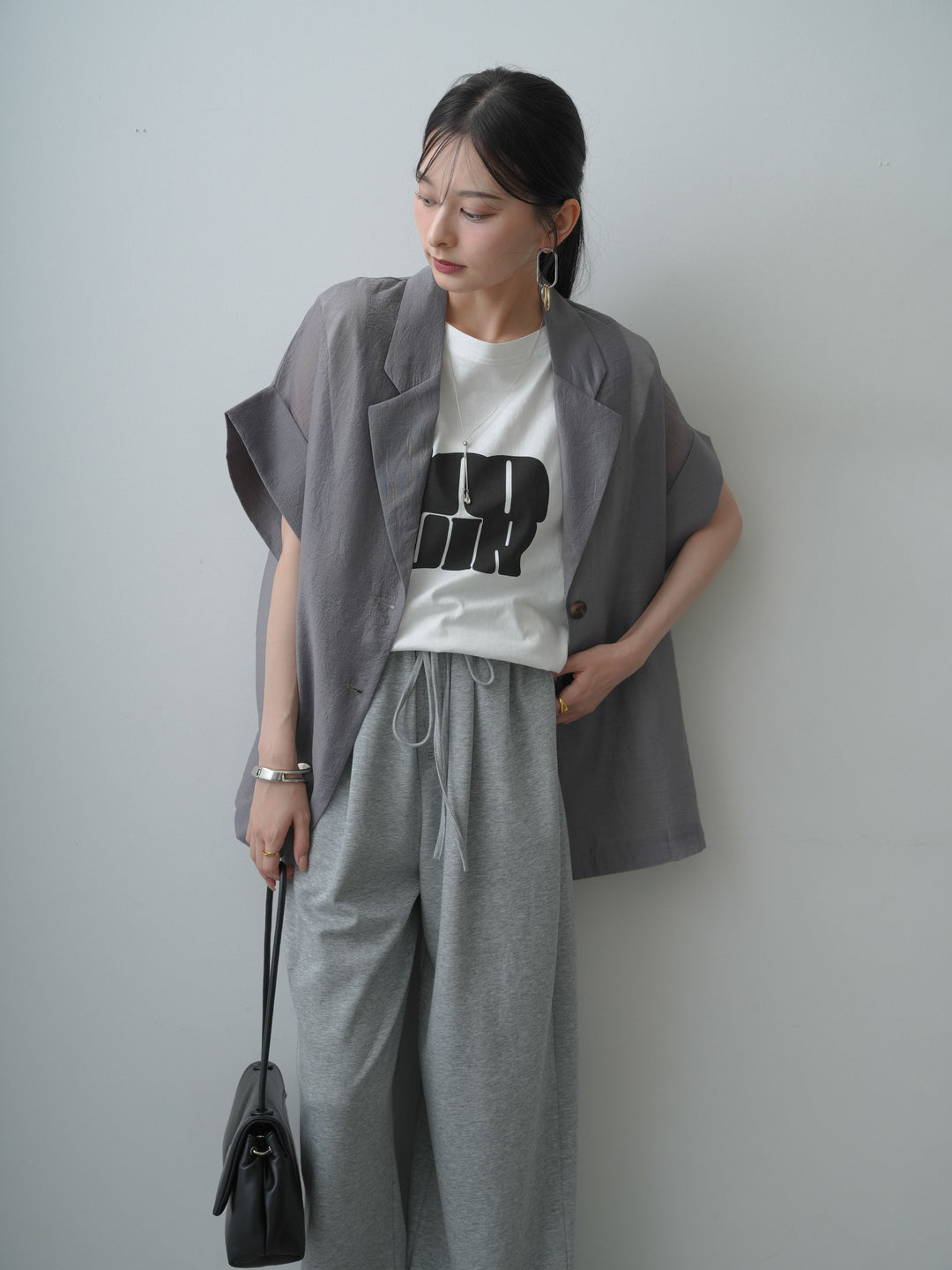 [SET]シアーオーバー半袖ジャケット+ショルダータックノースリーブオーバーTEE+リラックスドレープスウェットパンツ(3set)