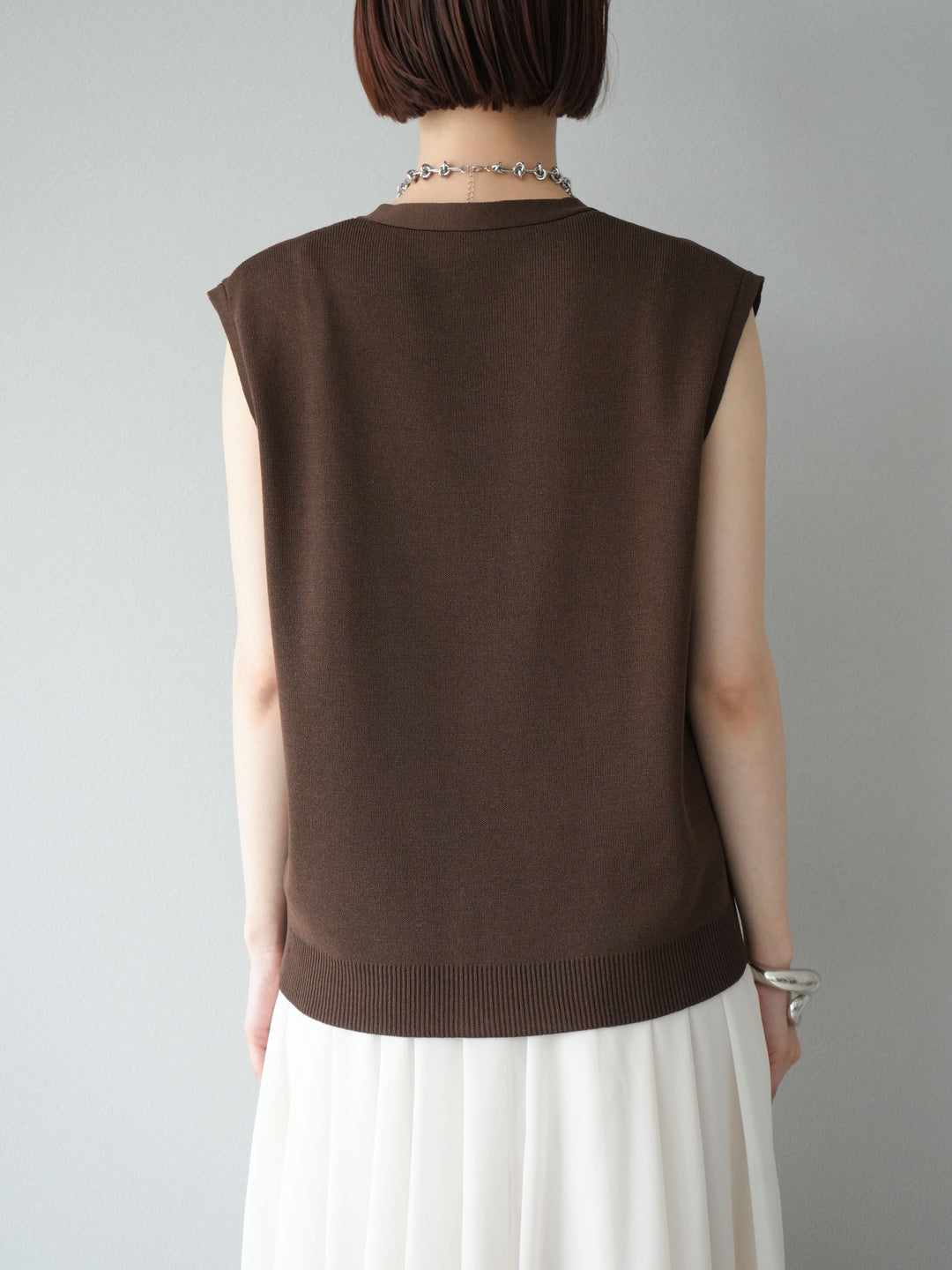 [予約]Vネックレーヨンニットベスト/ブラウン