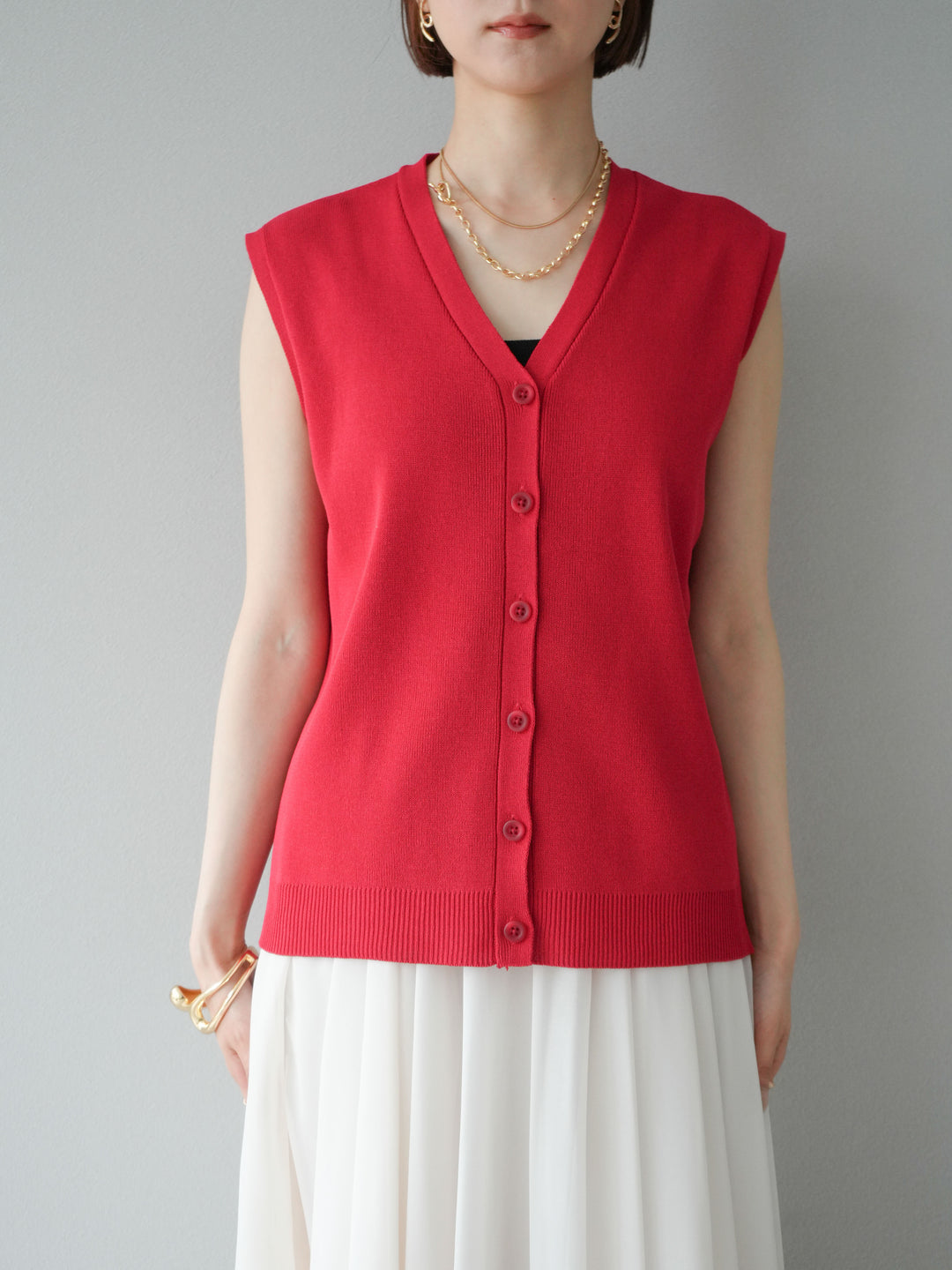 【預購】V領人造絲針織背心/紅色